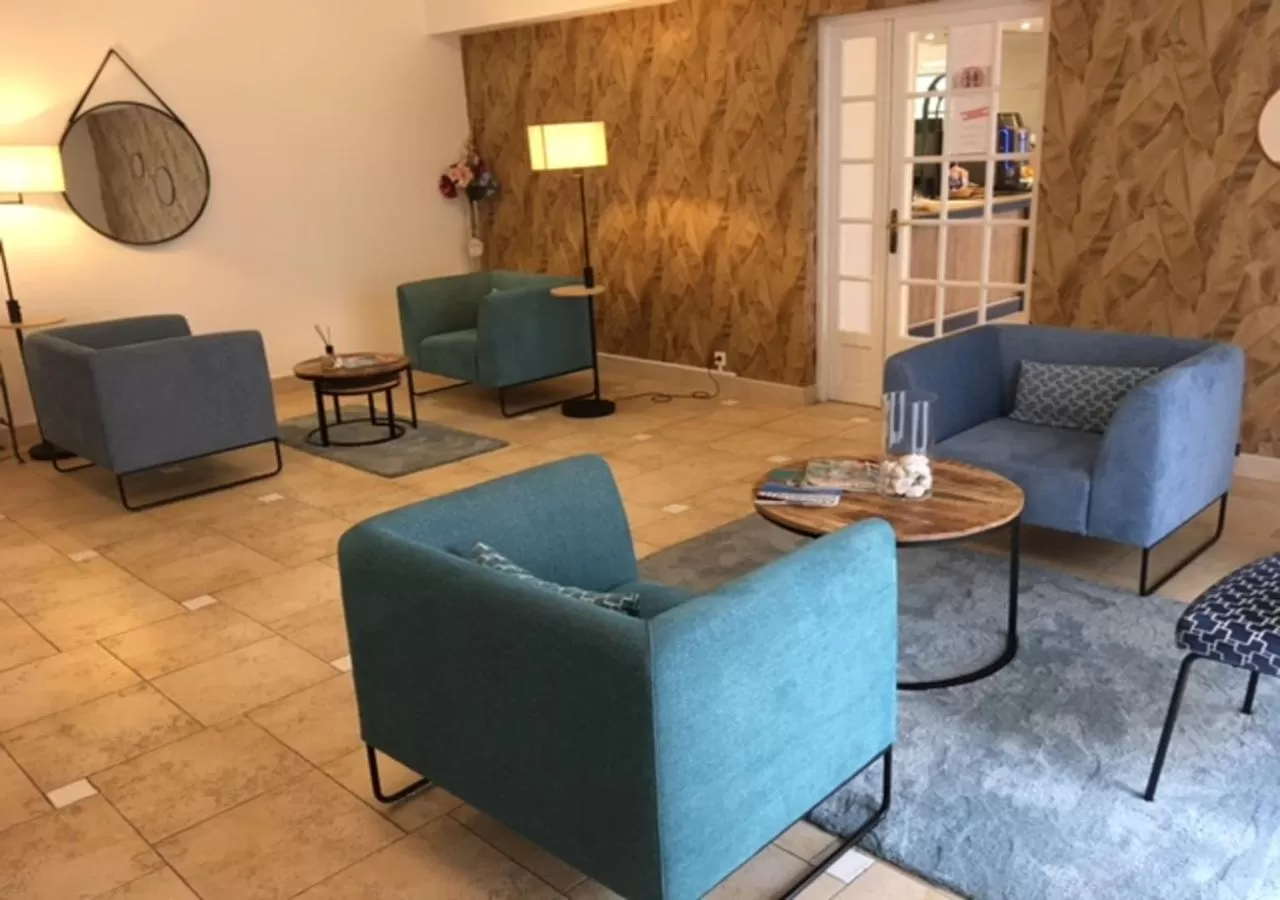 Lobby or reception in Résidence Carlton - Rénovée avec Piscine