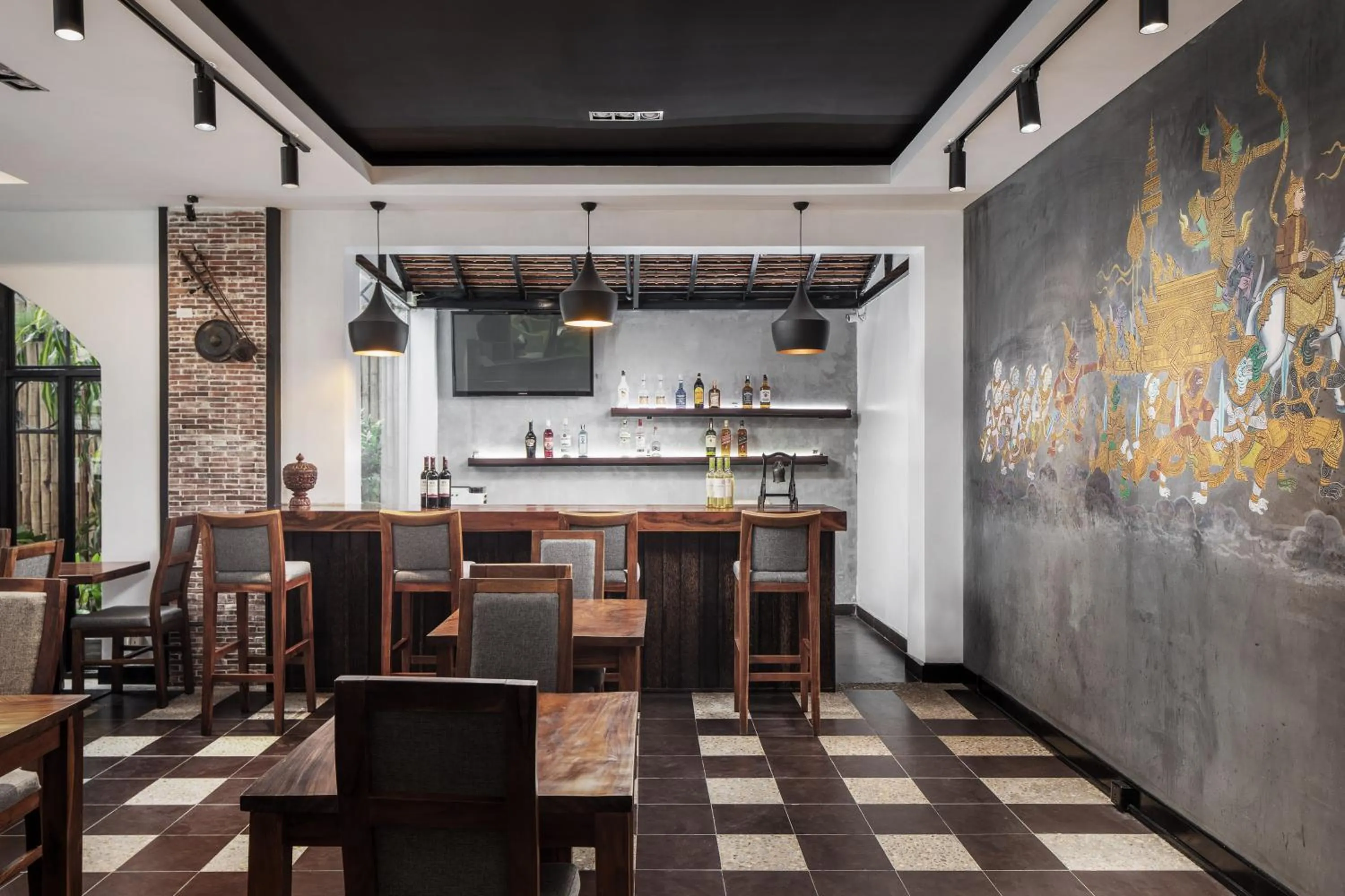 Restaurant/places to eat in Apsor Palace Hotel