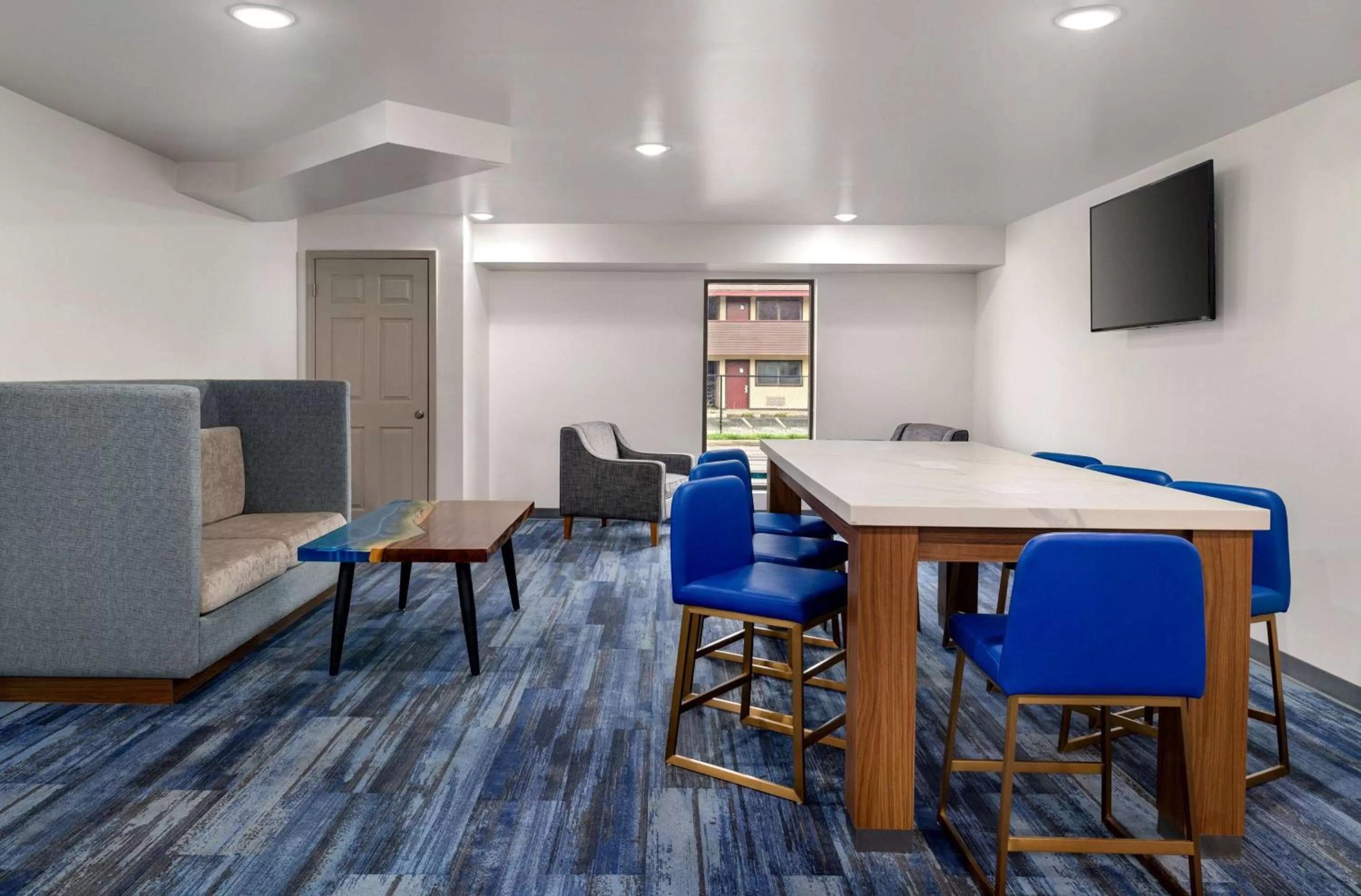 Lobby or reception in La Quinta Inn by Wyndham Columbus Airport Area