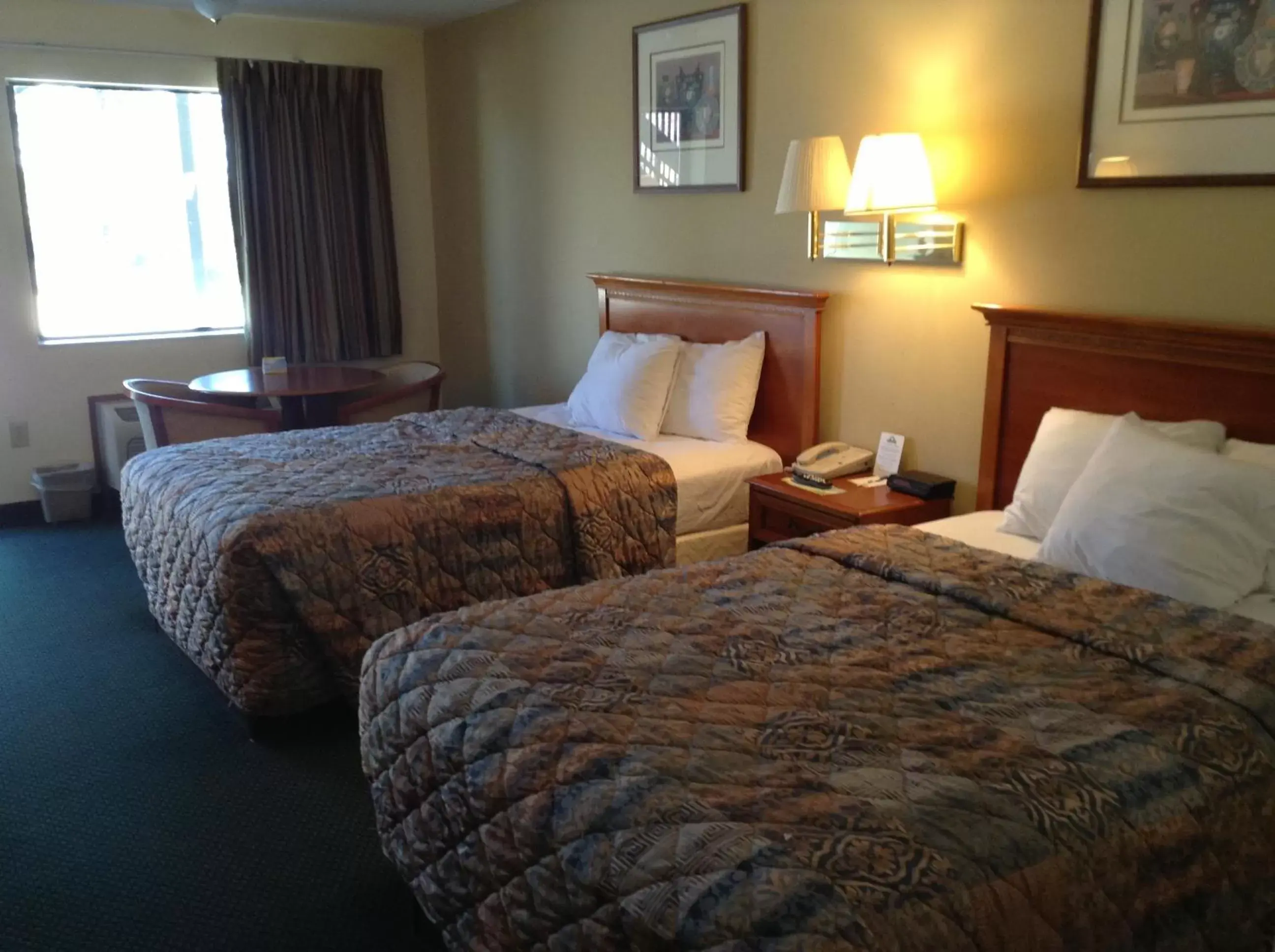 Queen Room with Two Queen Beds - Smoking in Days Inn & Suites by Wyndham Tucker/Northlake Queen Room with Two Queen Beds - Smoking in Days Inn & Suites by Wyndham Tucker/Northlake