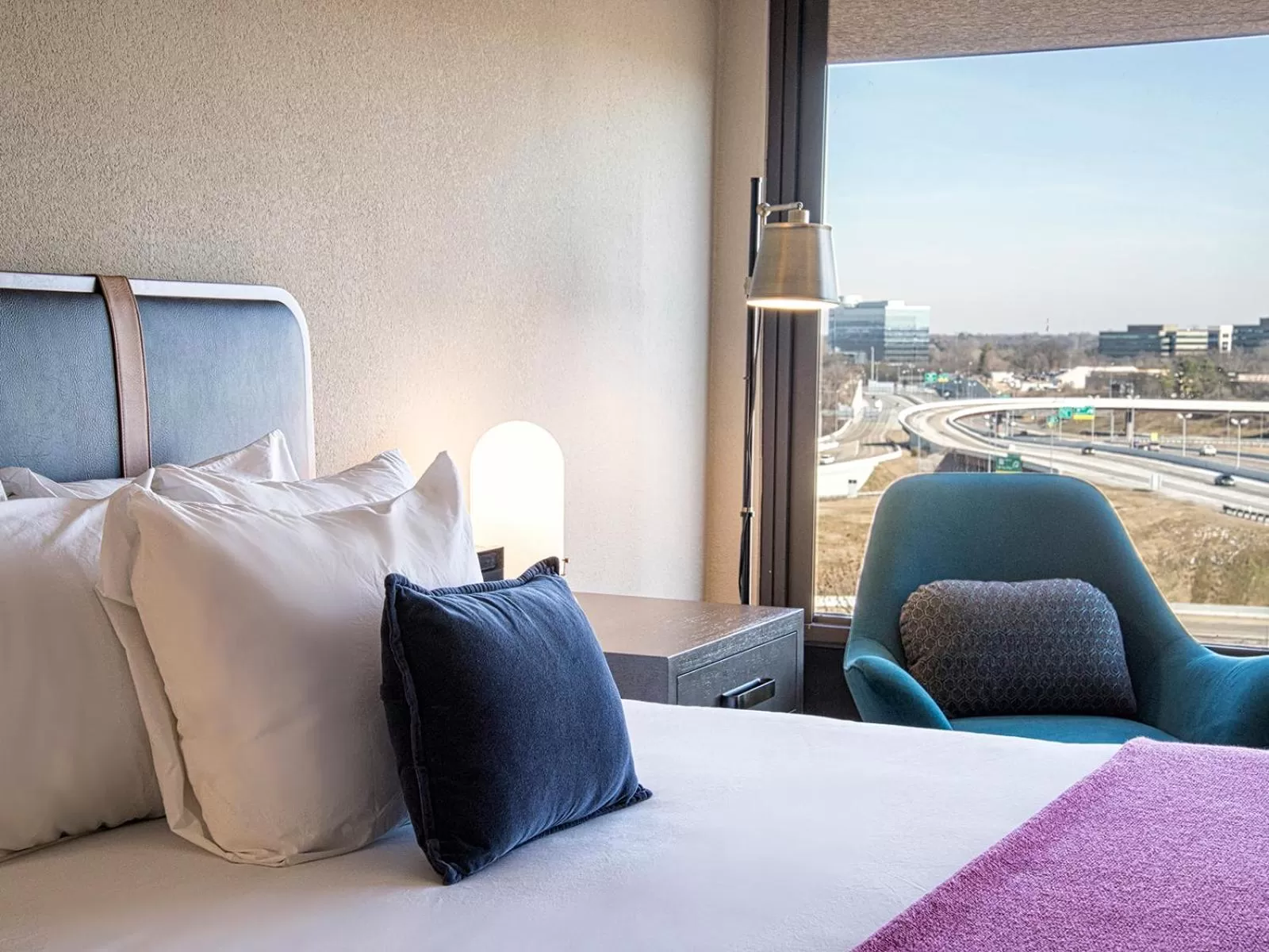 Deluxe King Room in Hotel Preston Nashville Airport