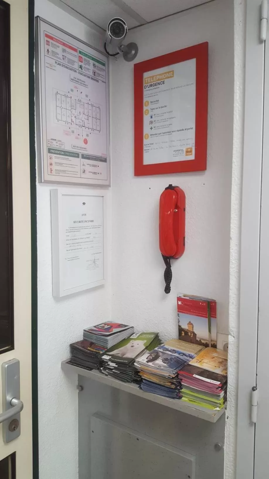 Lobby or reception in Premiere Classe Nancy Est Essey