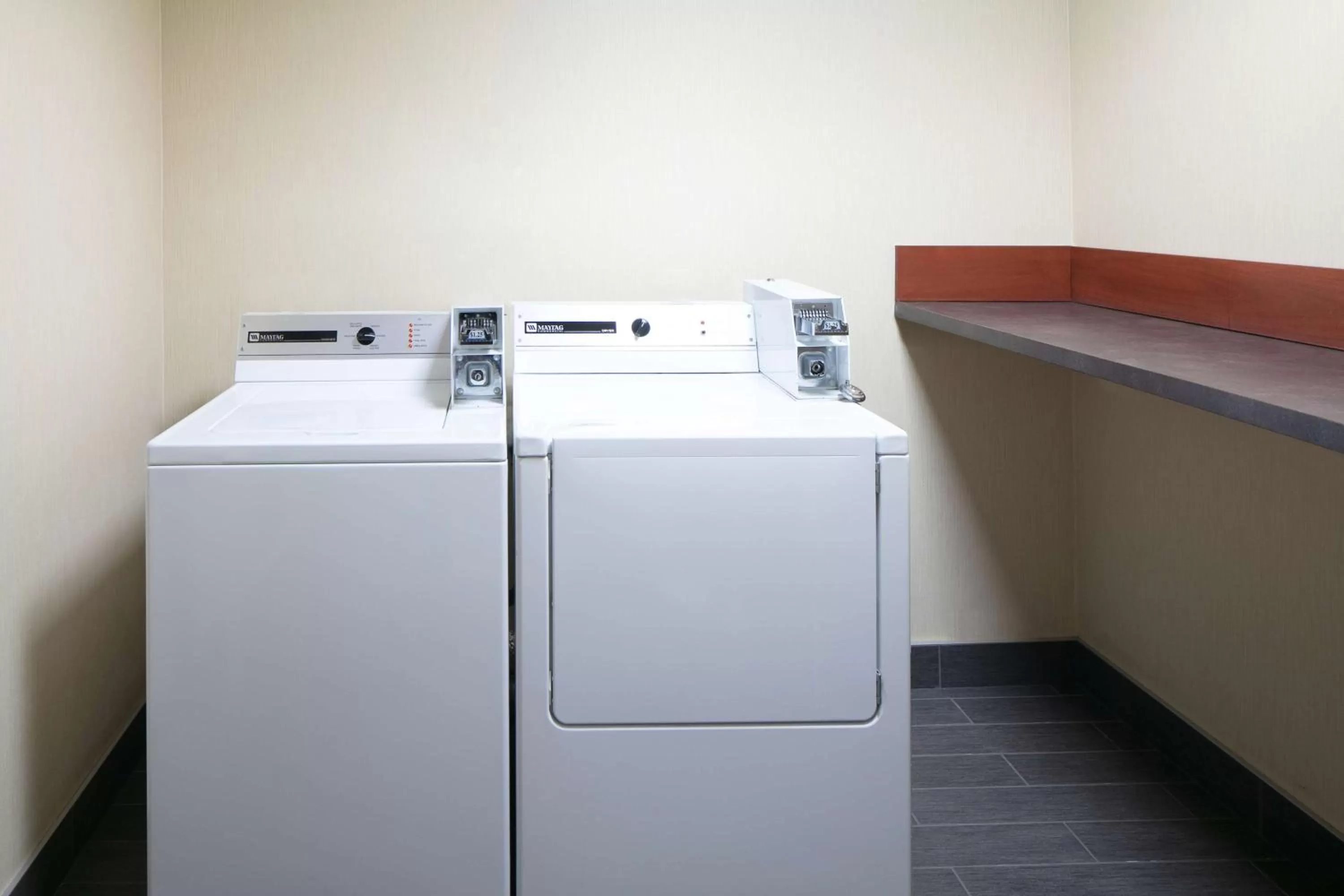 Property building in Hilton Garden Inn Omaha West