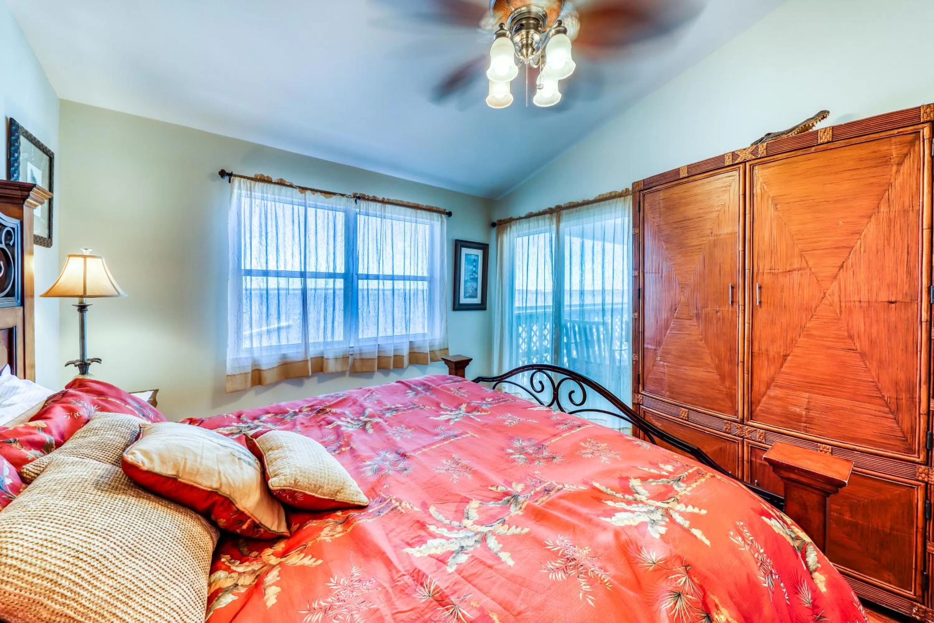 Bed in Bayview Beach Escape