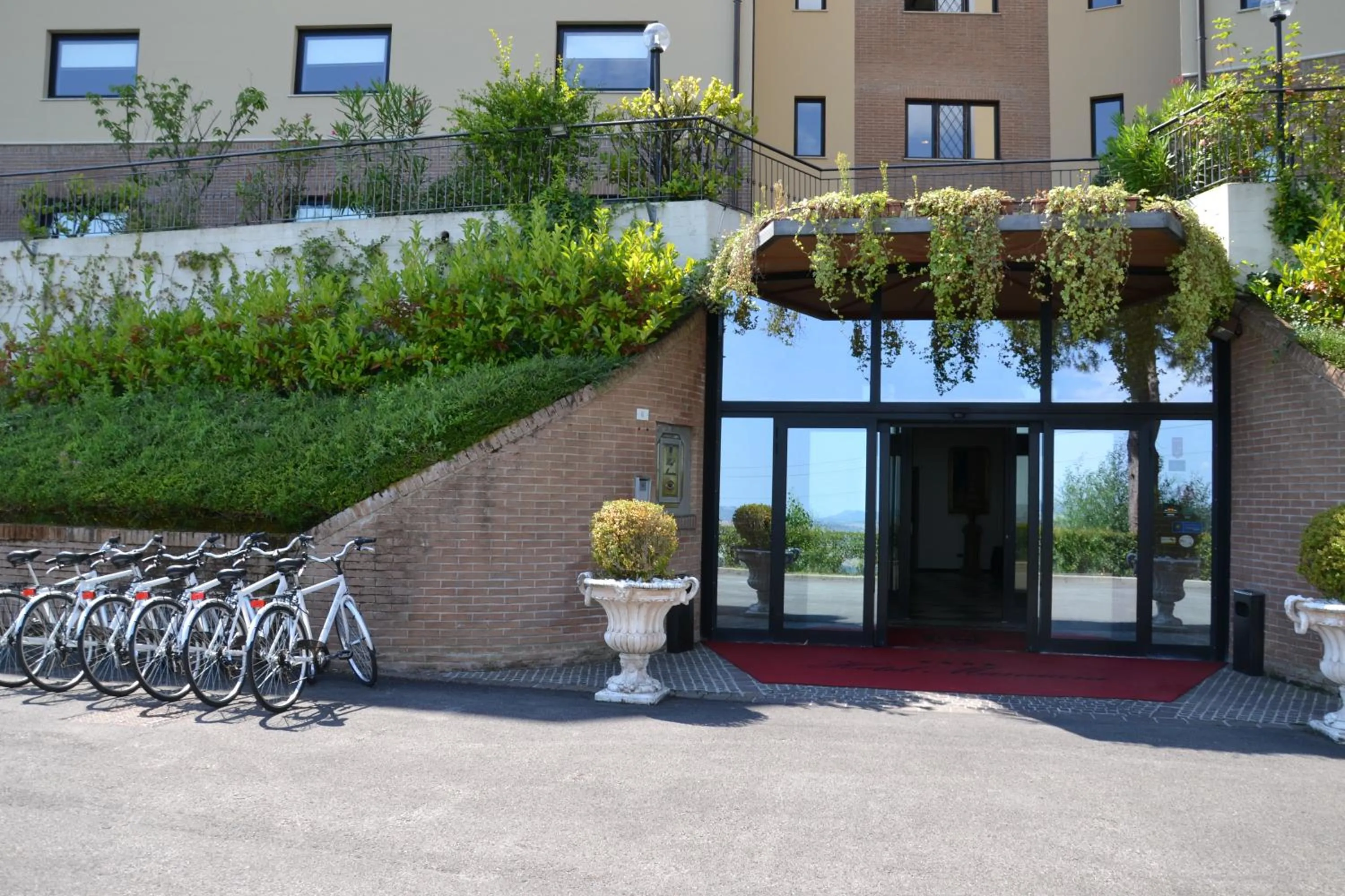 Cycling in Hotel Mamiani & Relaxing Spa Urbino