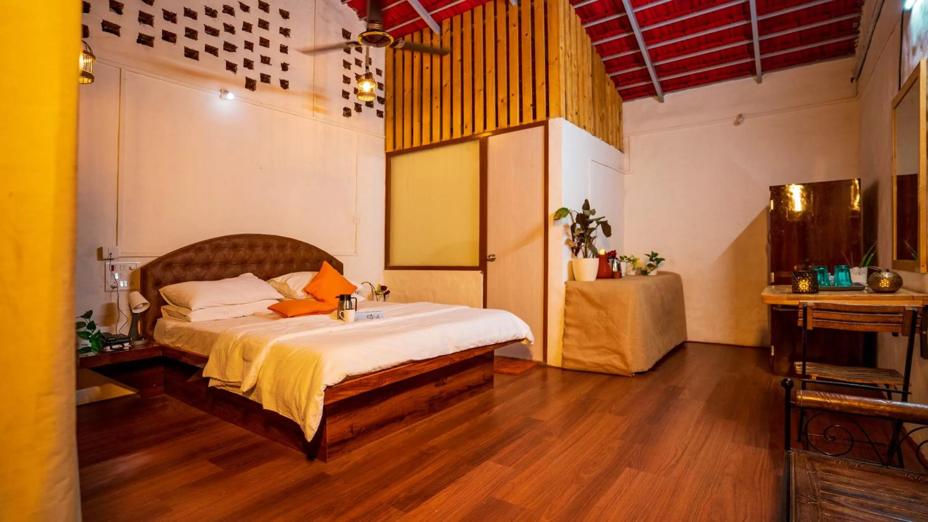 Photo of the whole room, Bed in Saveda Farm & Cottages