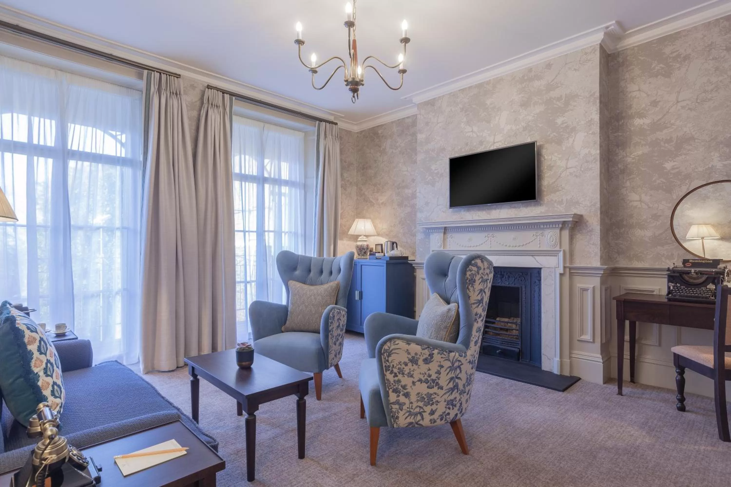 Living room in Richmond Hill Hotel