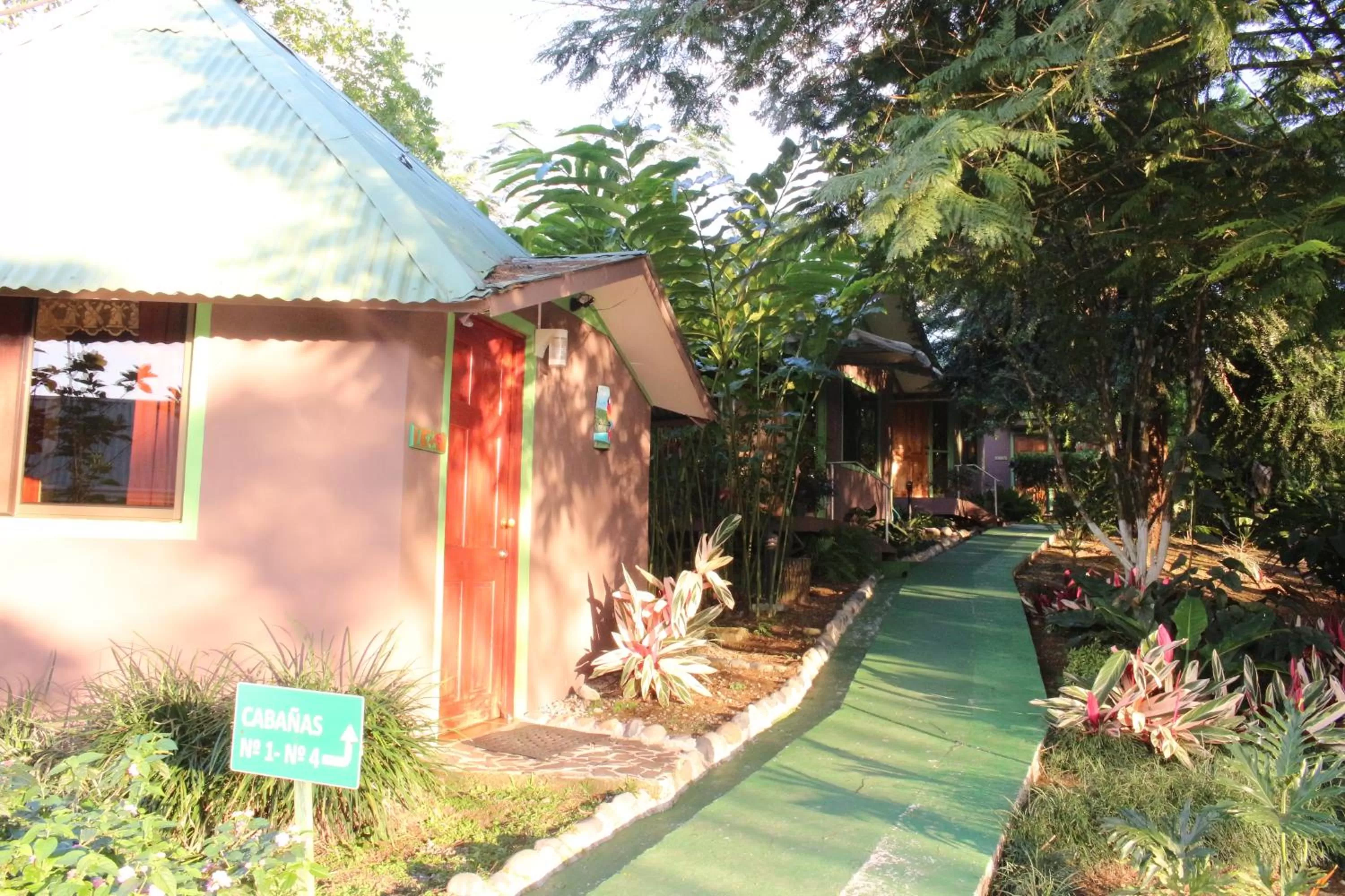 Property Building in Cabañas Green House