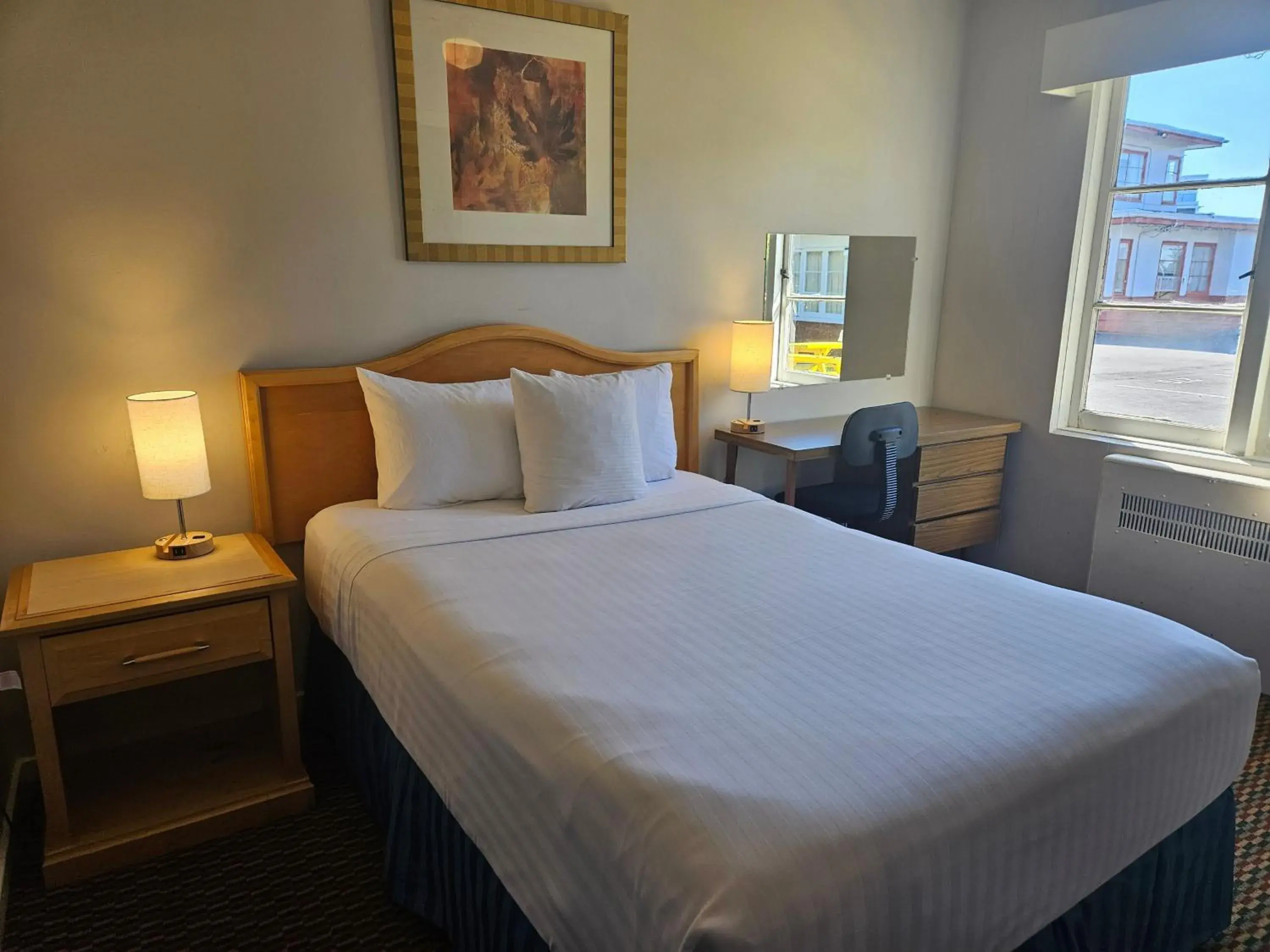 Standard One Double in 2400 Motel Standard One Double in 2400 Motel