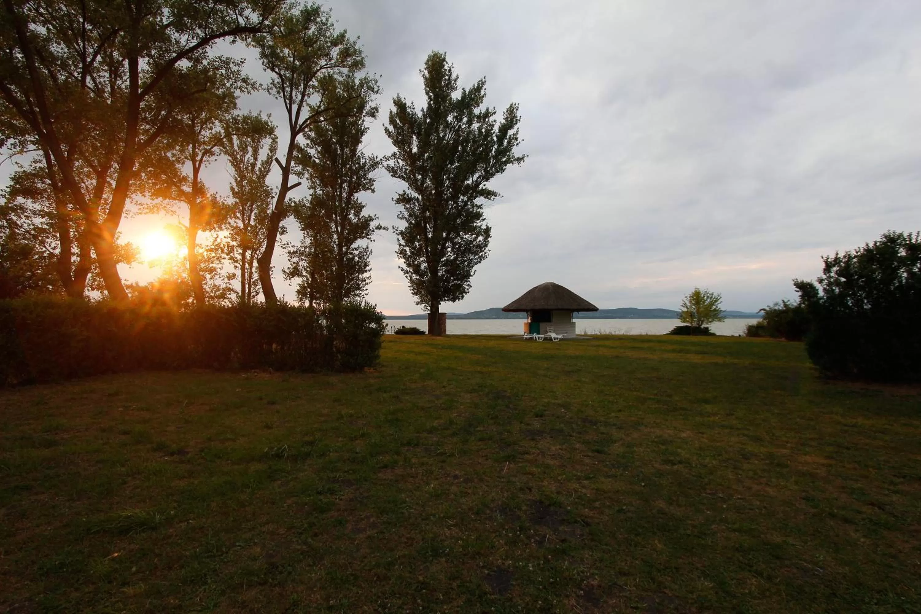 Area and facilities, Garden in Partvilla Balatonboglar