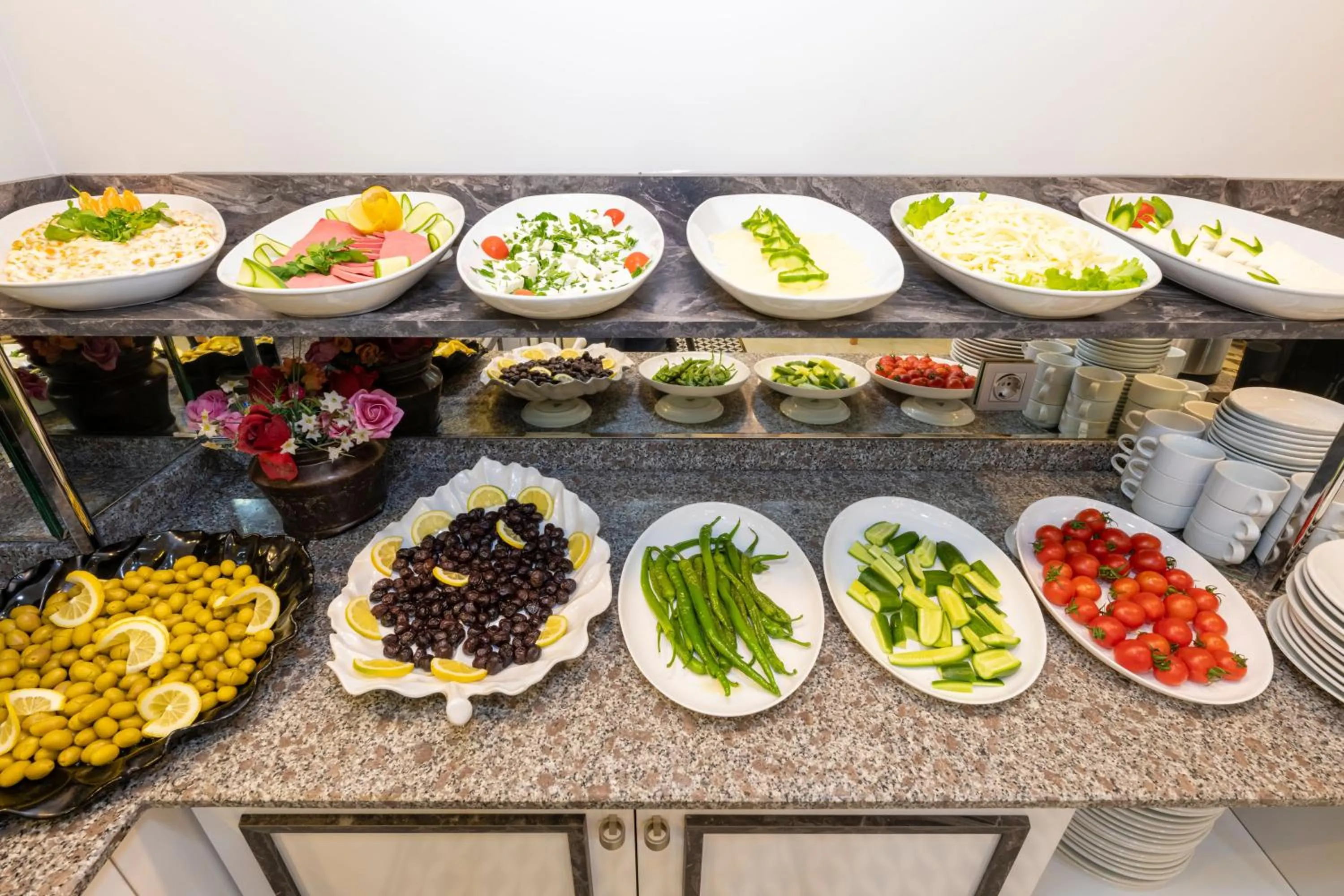 Buffet breakfast in Hotel Yesilpark