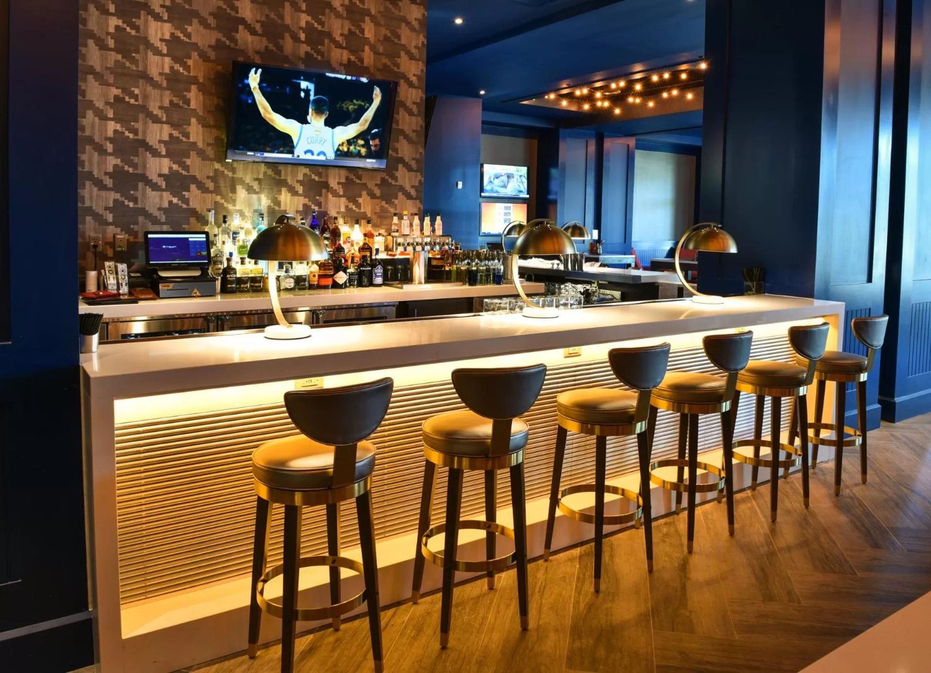 Lounge or bar in The Guest House at Graceland