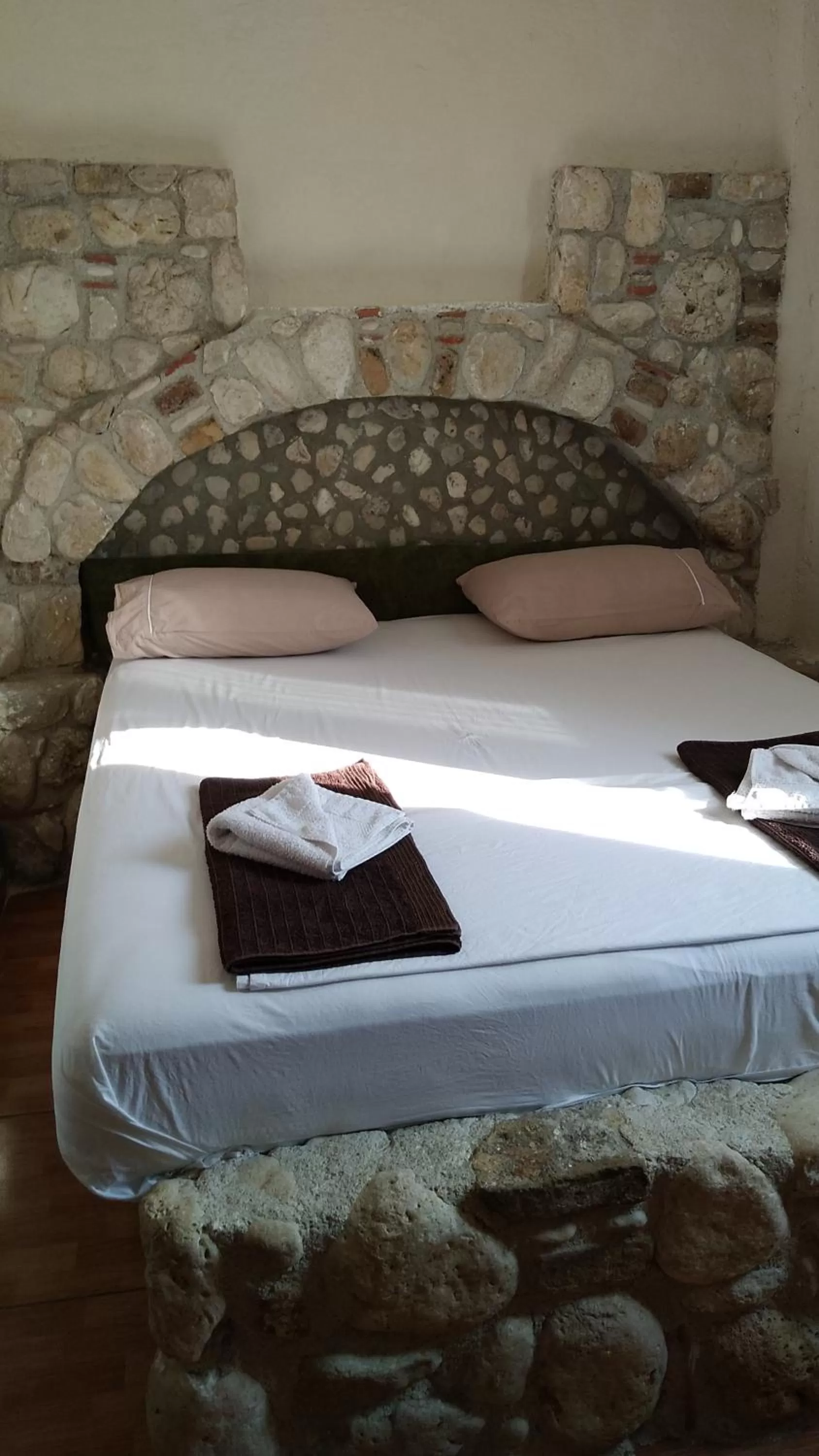 Bed in Maxola's Dream Orikum