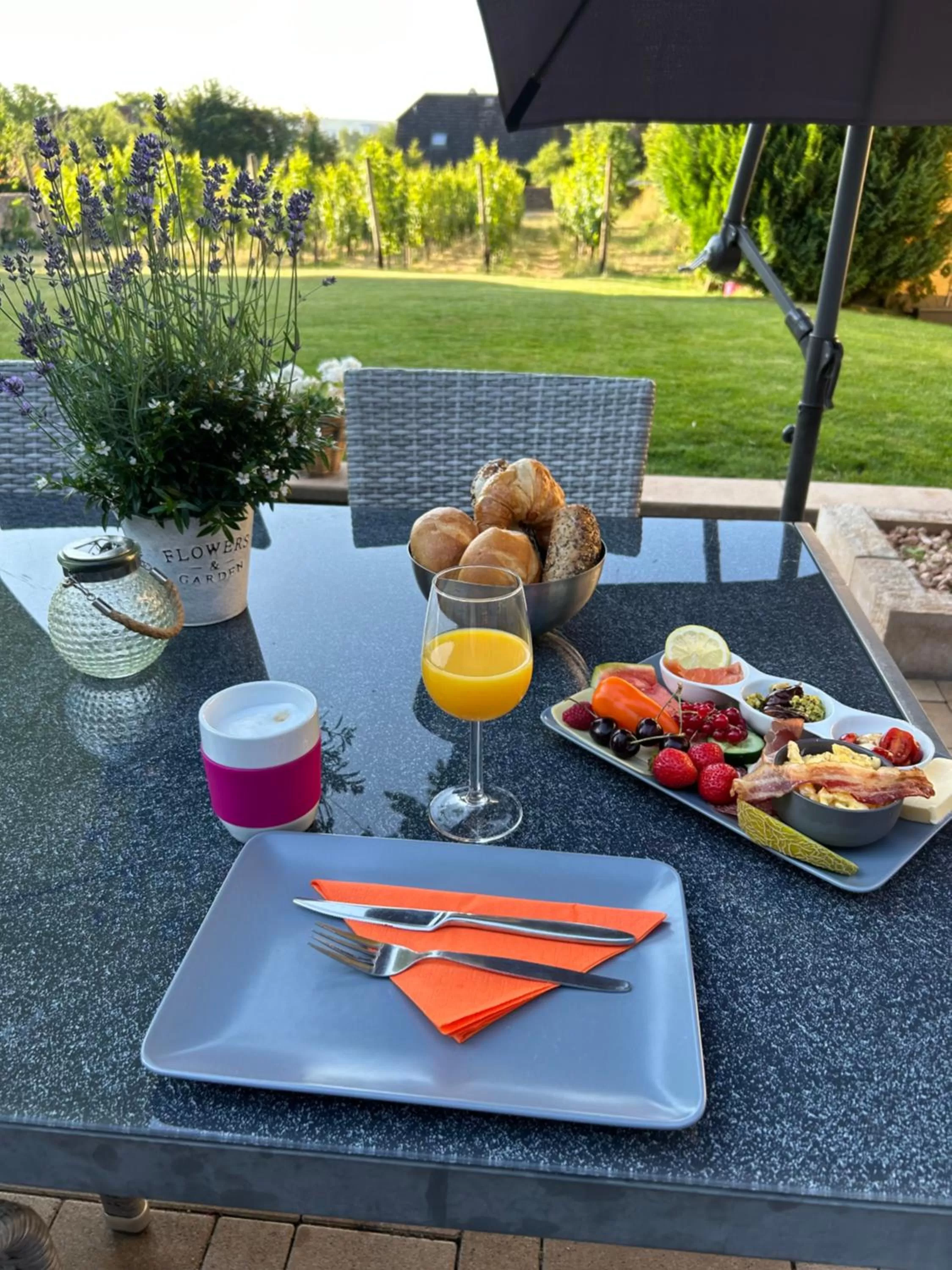 Breakfast in Bed and Breakfast - Rheingauer Hof