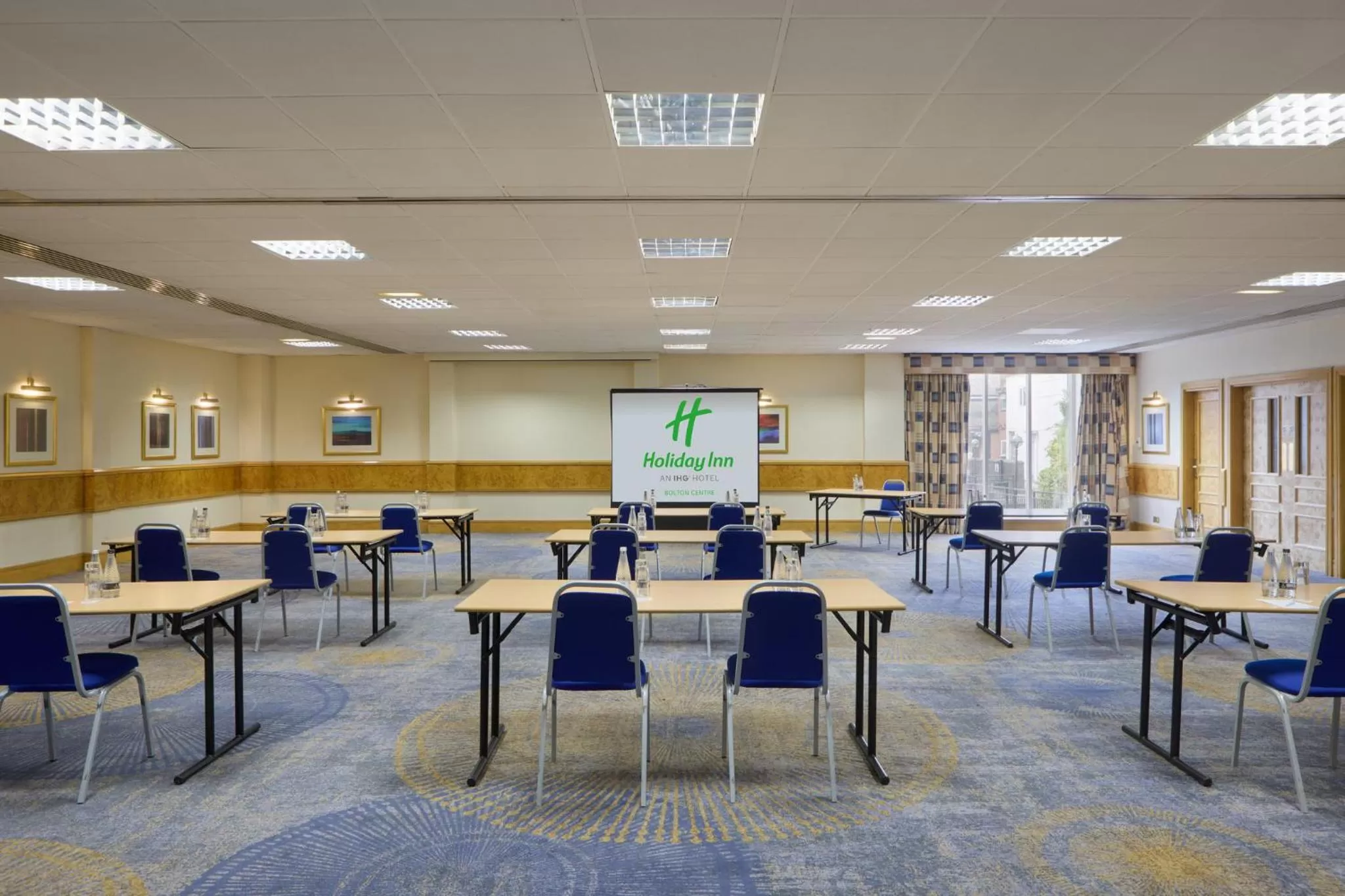 Meeting/conference room in Holiday Inn Bolton Centre by IHG