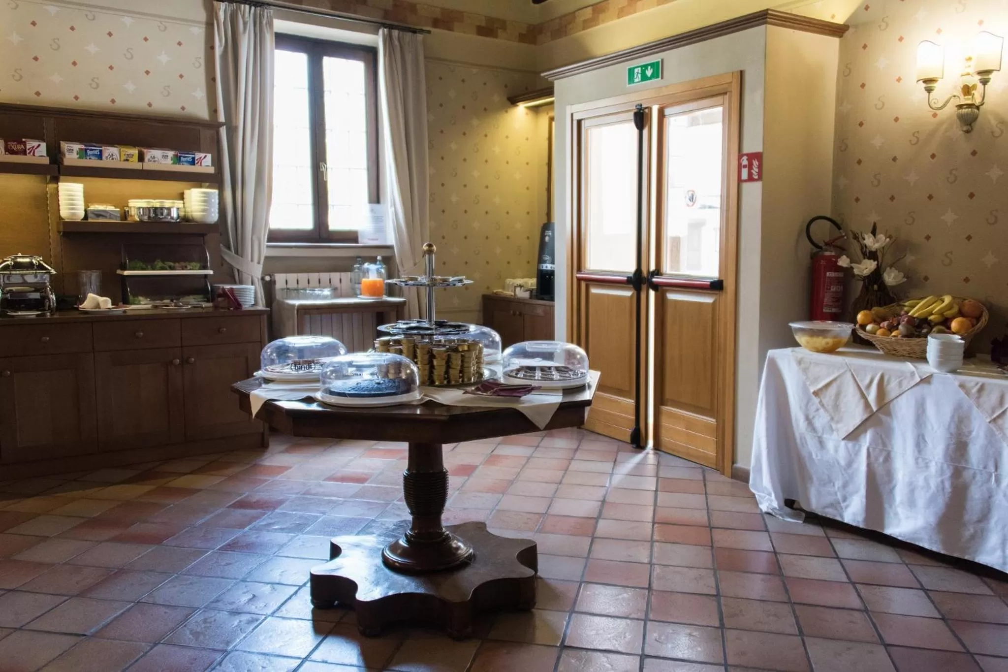 Restaurant/places to eat in Hotel Sesmones