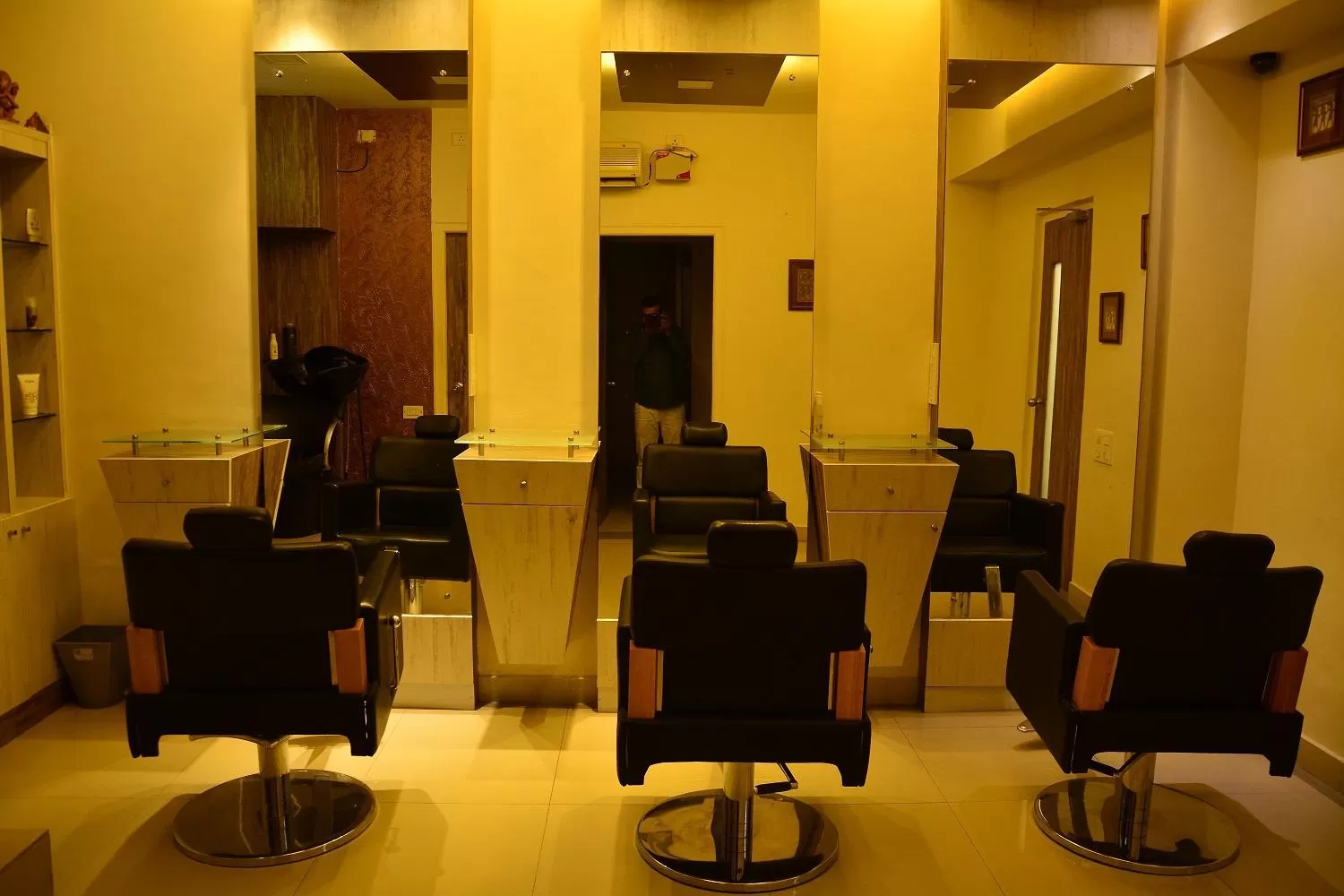 Solarium in Sandesh The Prince