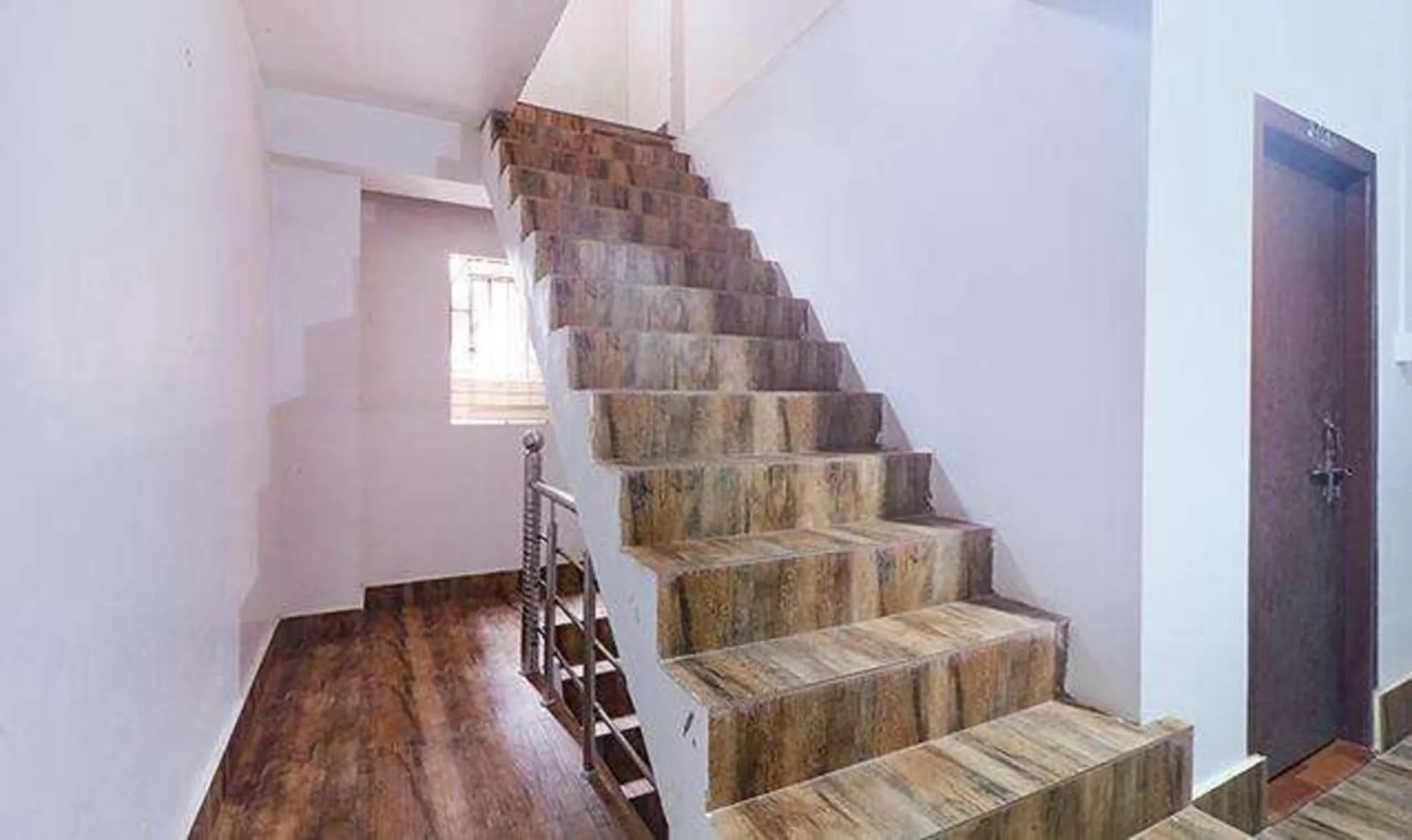 Lobby or reception, Seating Area in FabExpress Laxmi Niwas