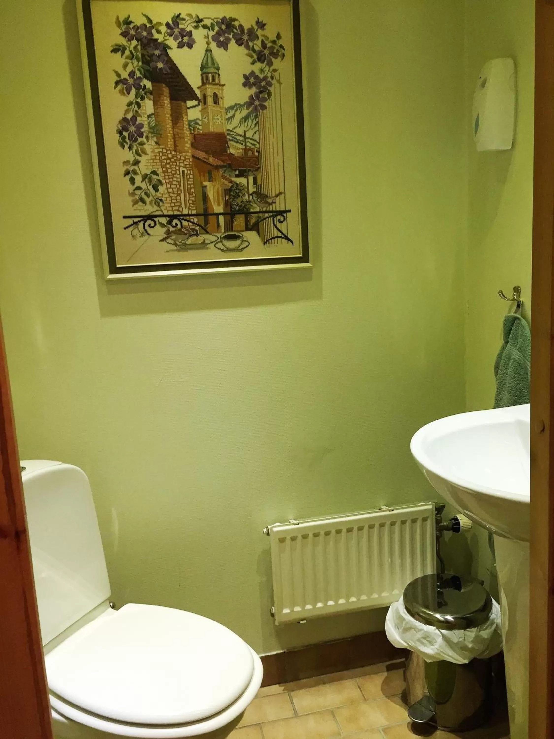 Toilet in Mattisgården Bed & Breakfast