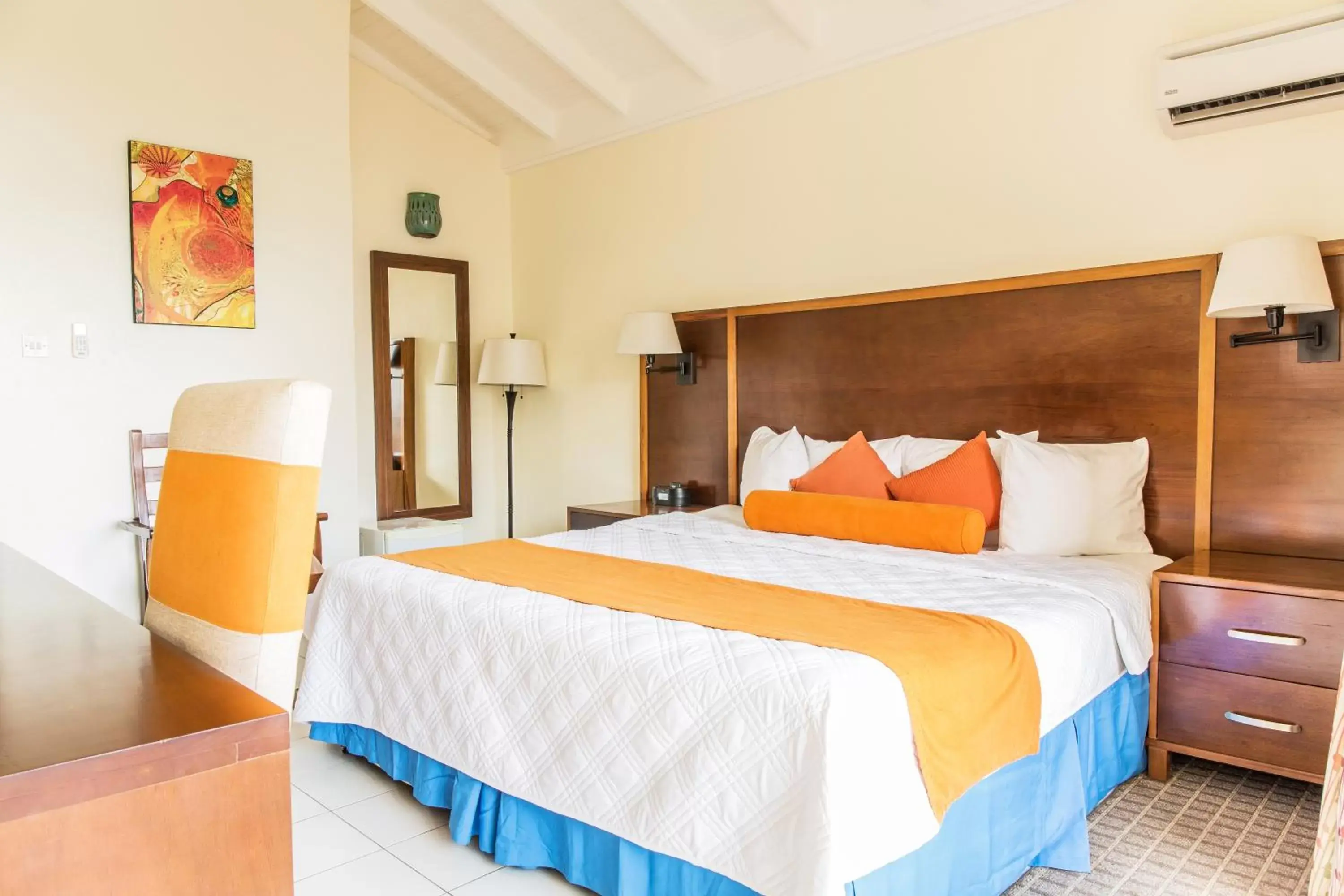 Standard Oceanside in Infinity on the Beach Standard Oceanside in Infinity on the Beach