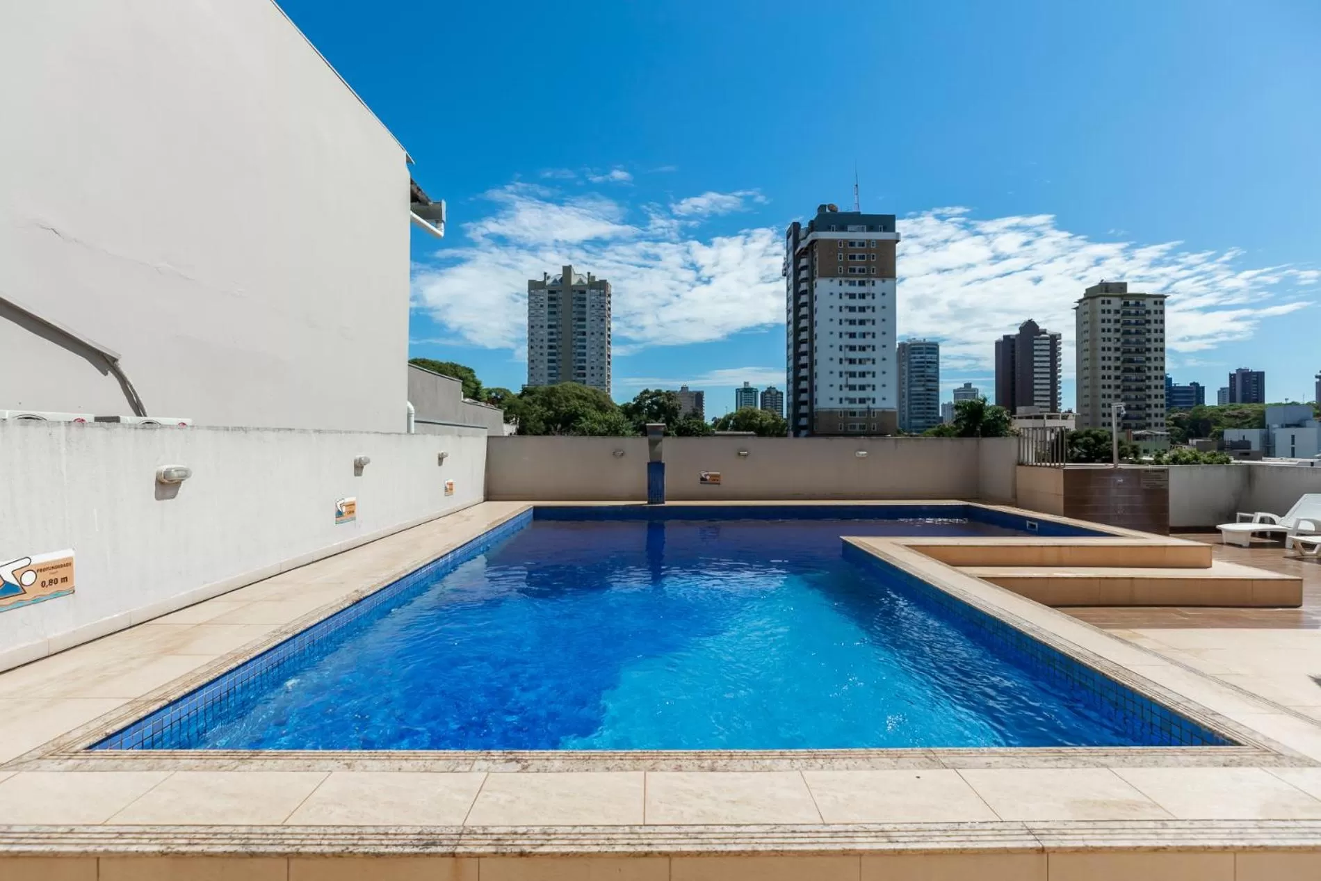 Pool view in Hotel Baviera Iguassu