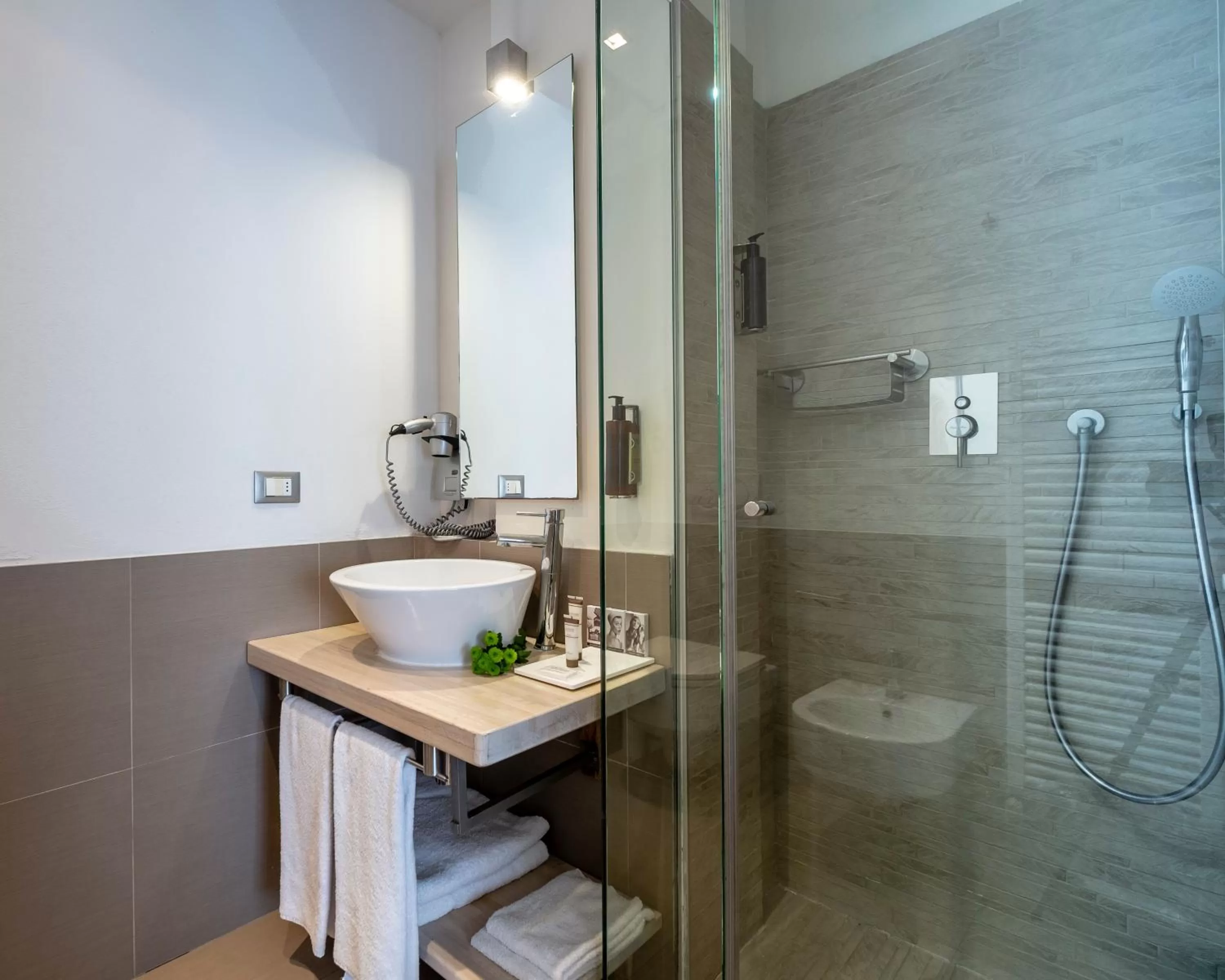 Bathroom in Le Rose Spa Hotel