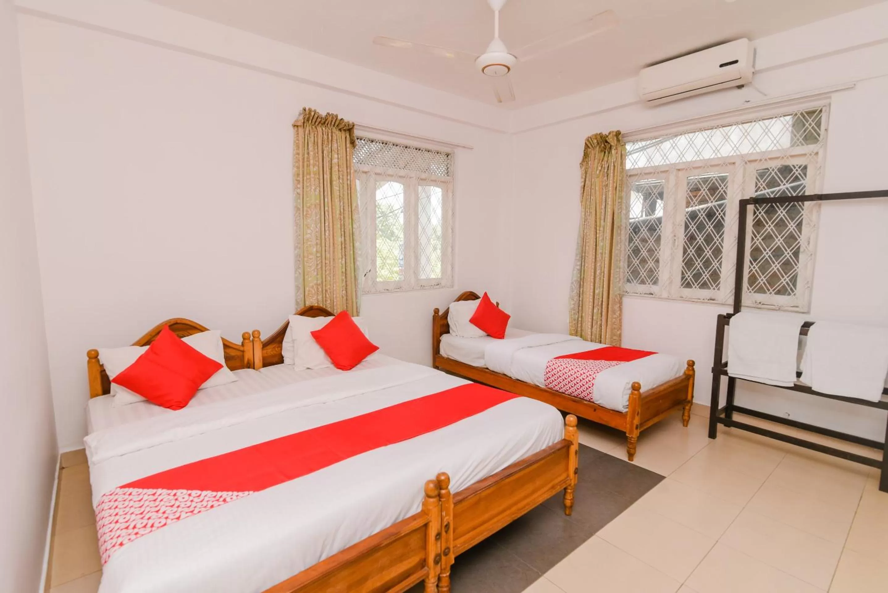 Bedroom, Bed in Blue Haven Guest House