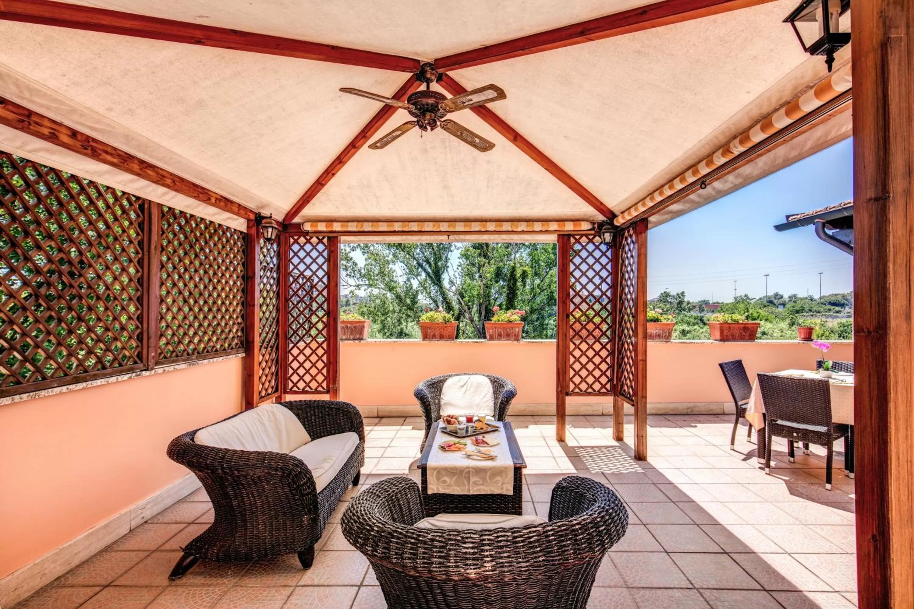 Patio in Hotel Roma Tiburtina Metro