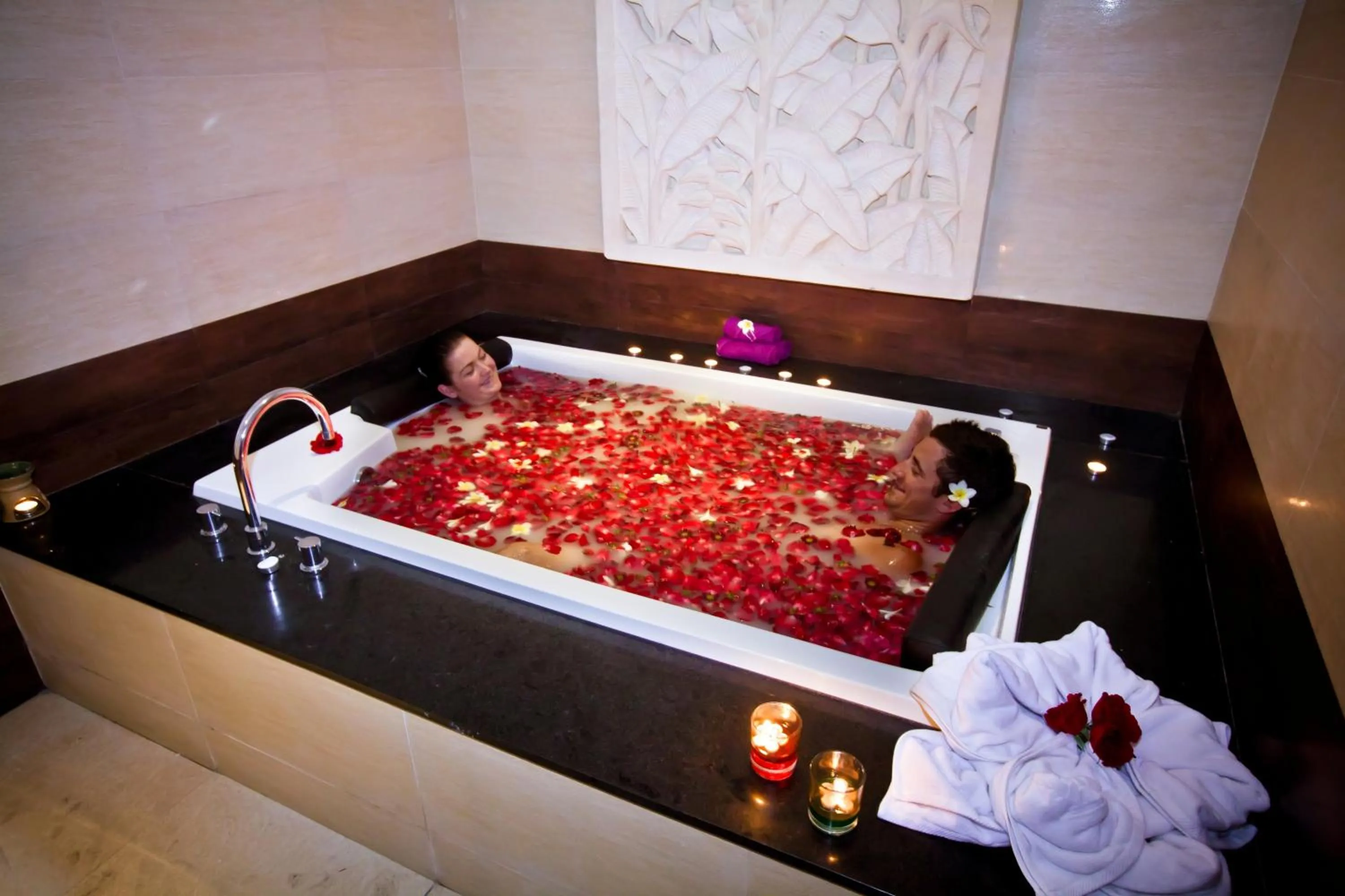 Hot Tub in Kuta Central Park Hotel