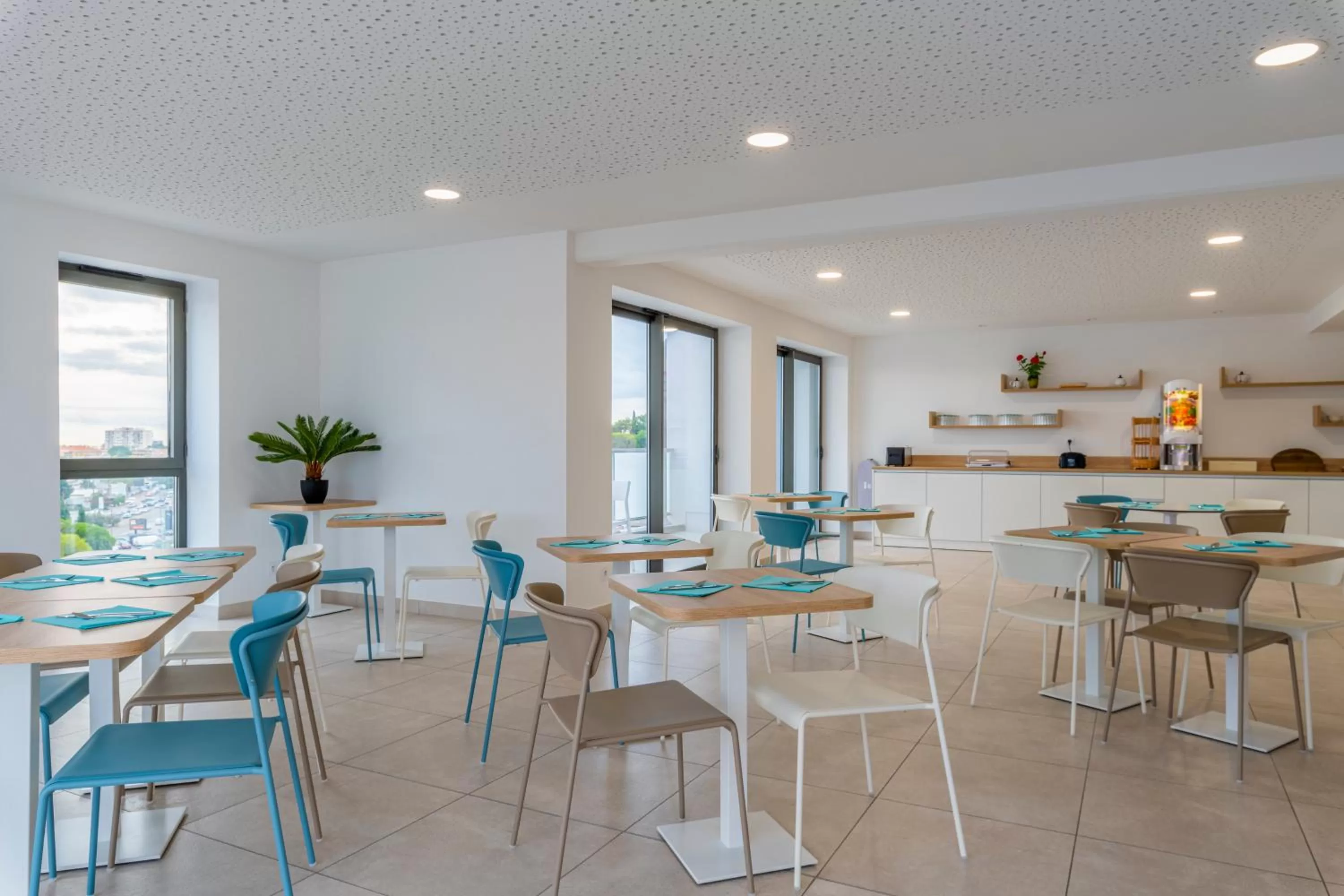 Breakfast in Lagrange Apart'Hôtel Antibes Olympie