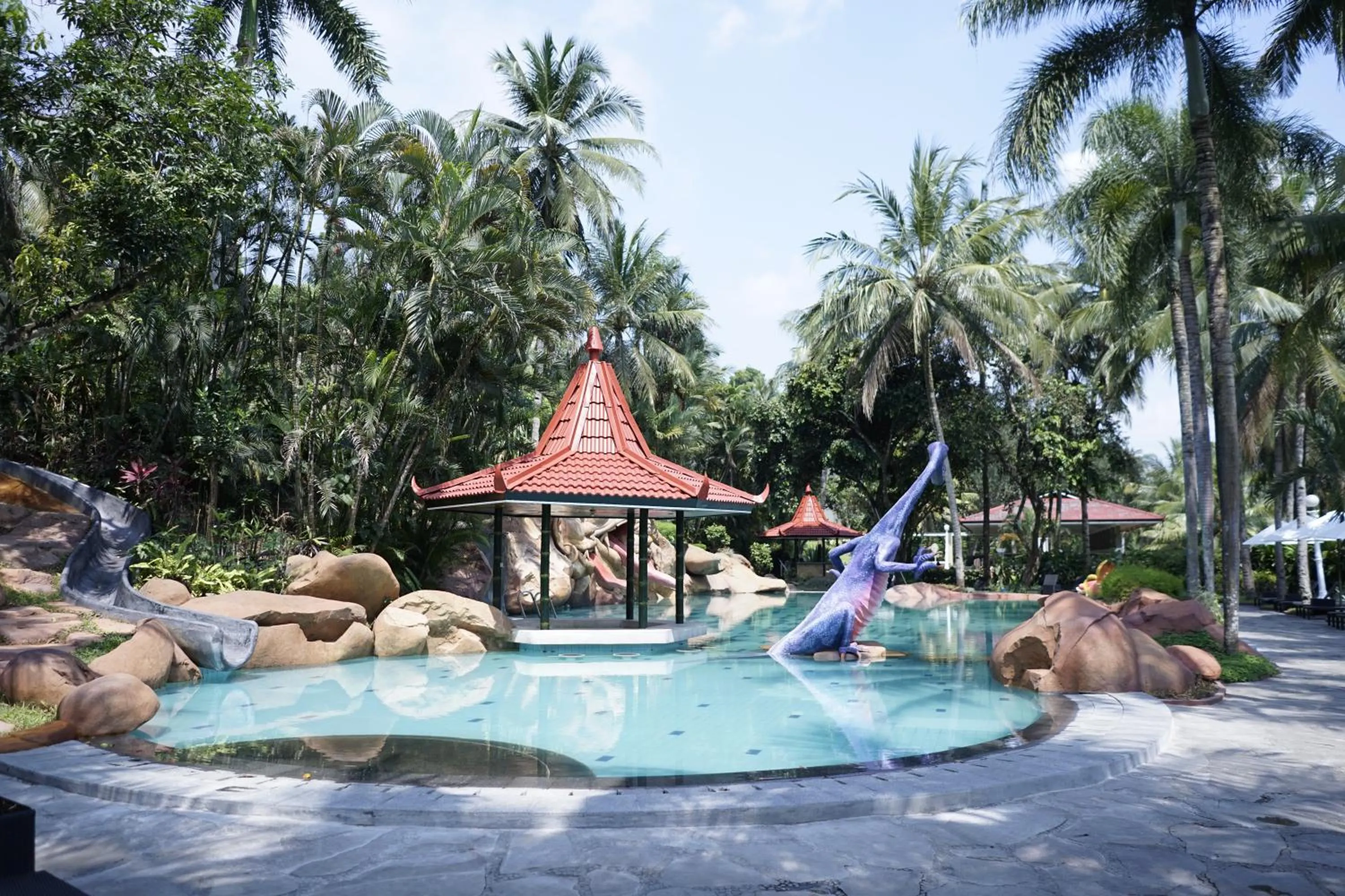 Swimming pool in Puri Asri Hotel & Resort