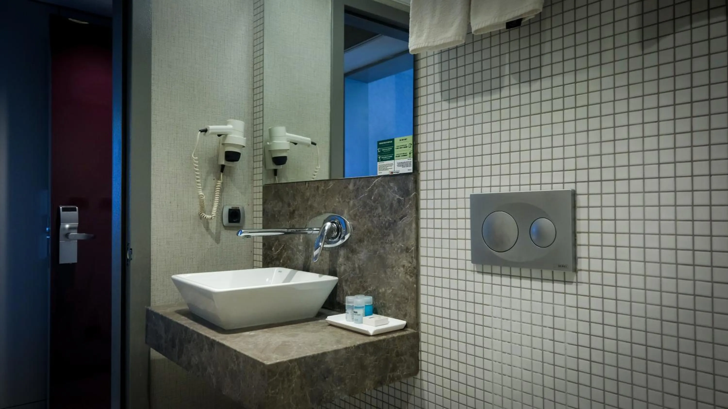 Shower in Kervansaray Bursa City Hotel