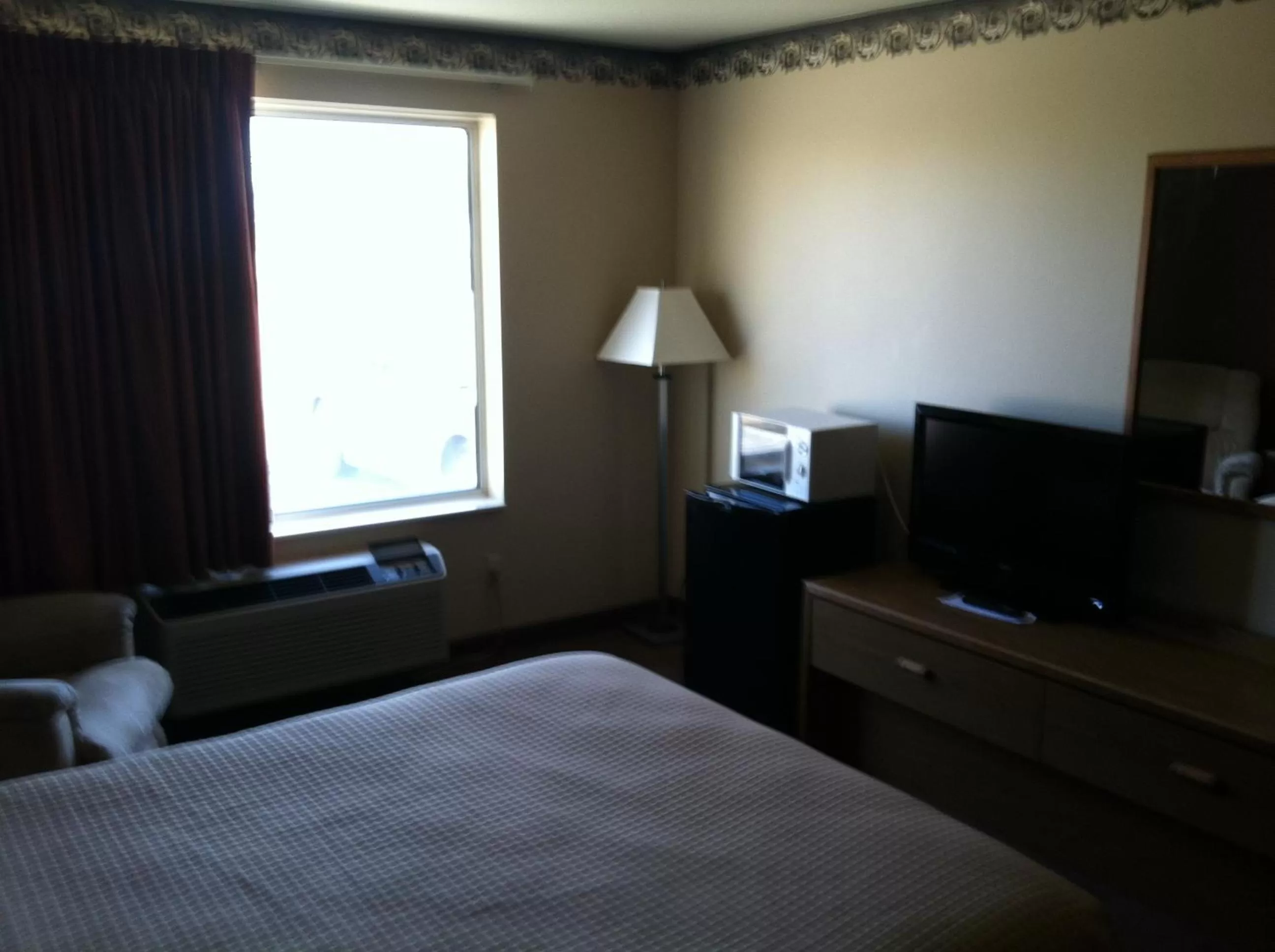 Bed in Days Inn by Wyndham Worthington