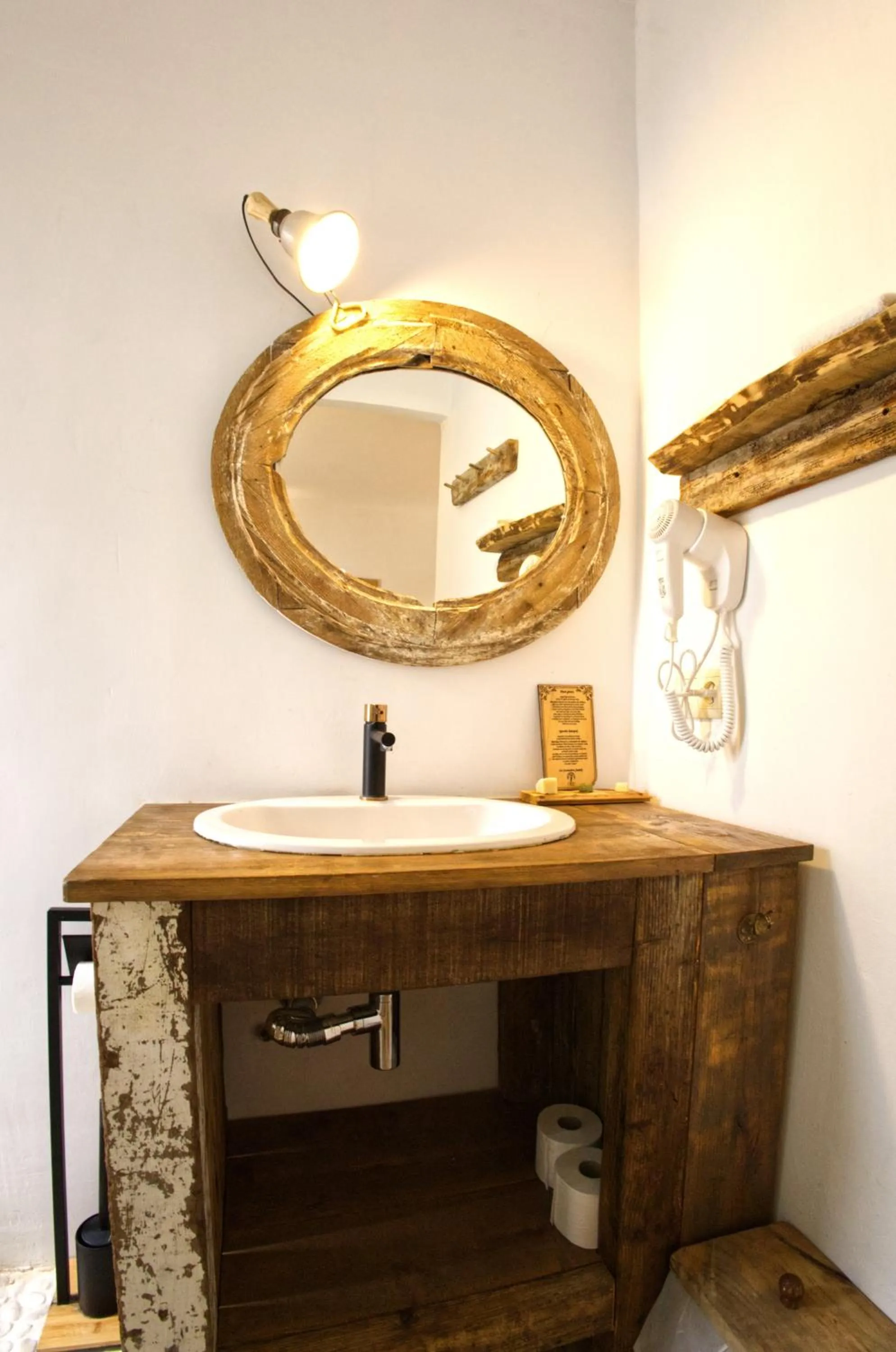 Bathroom in Boutique Hostal La Curandera de Salinas