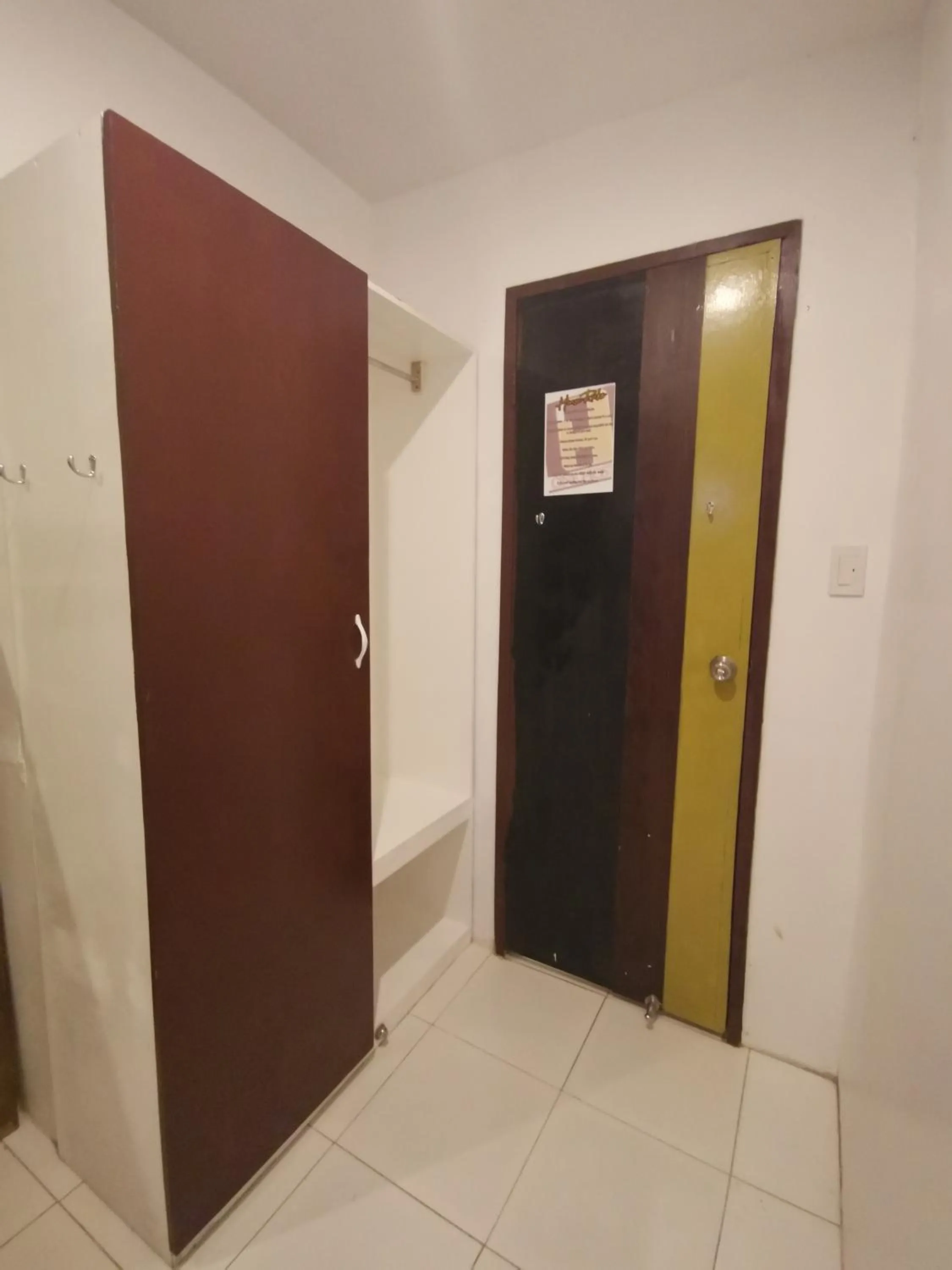 Other in One Hostel - El Nido