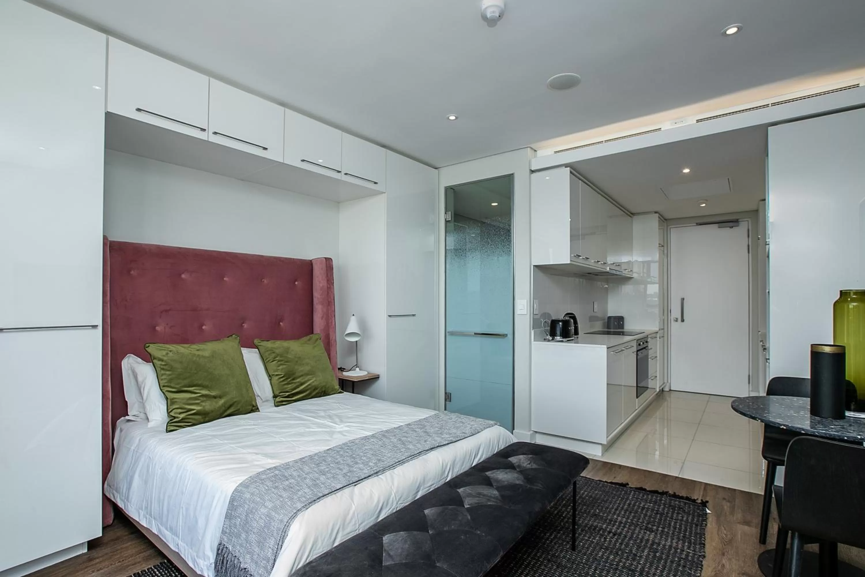 Photo of the whole room, Bed in The Park Central Residence - WITH GENERATOR