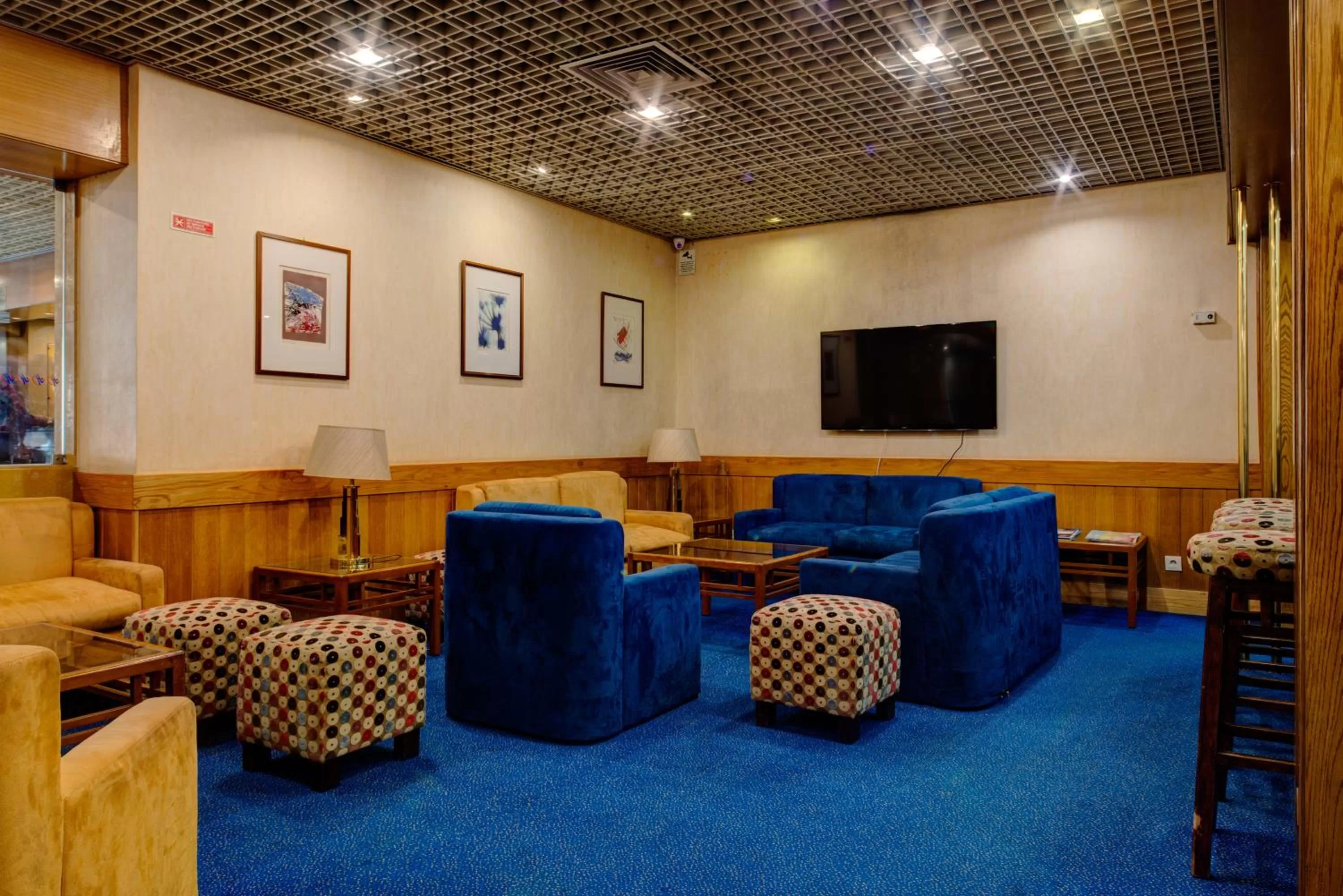 Living room in VIP Inn Berna Hotel