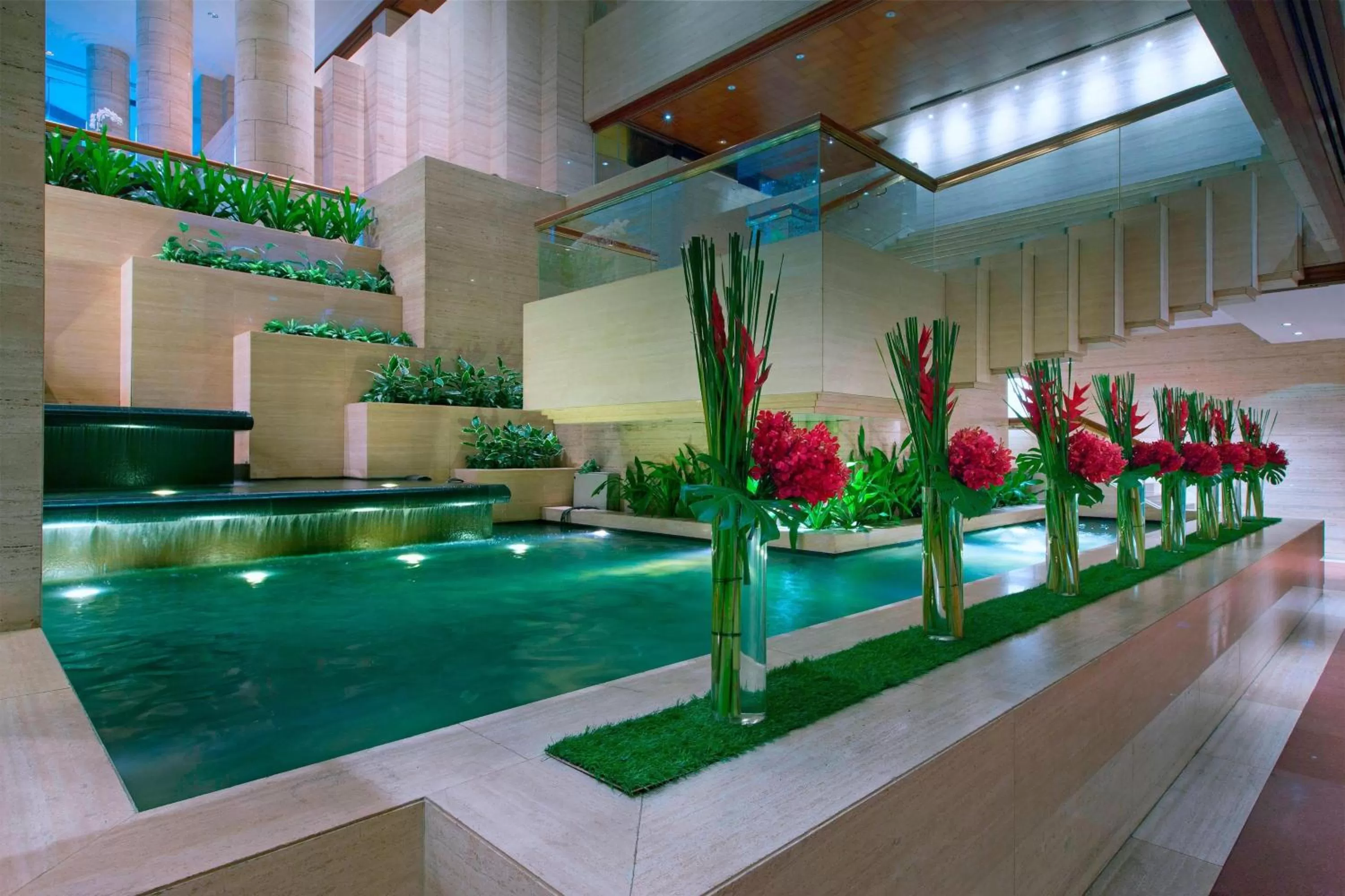 Lobby or reception in Sheraton Towers Singapore Hotel