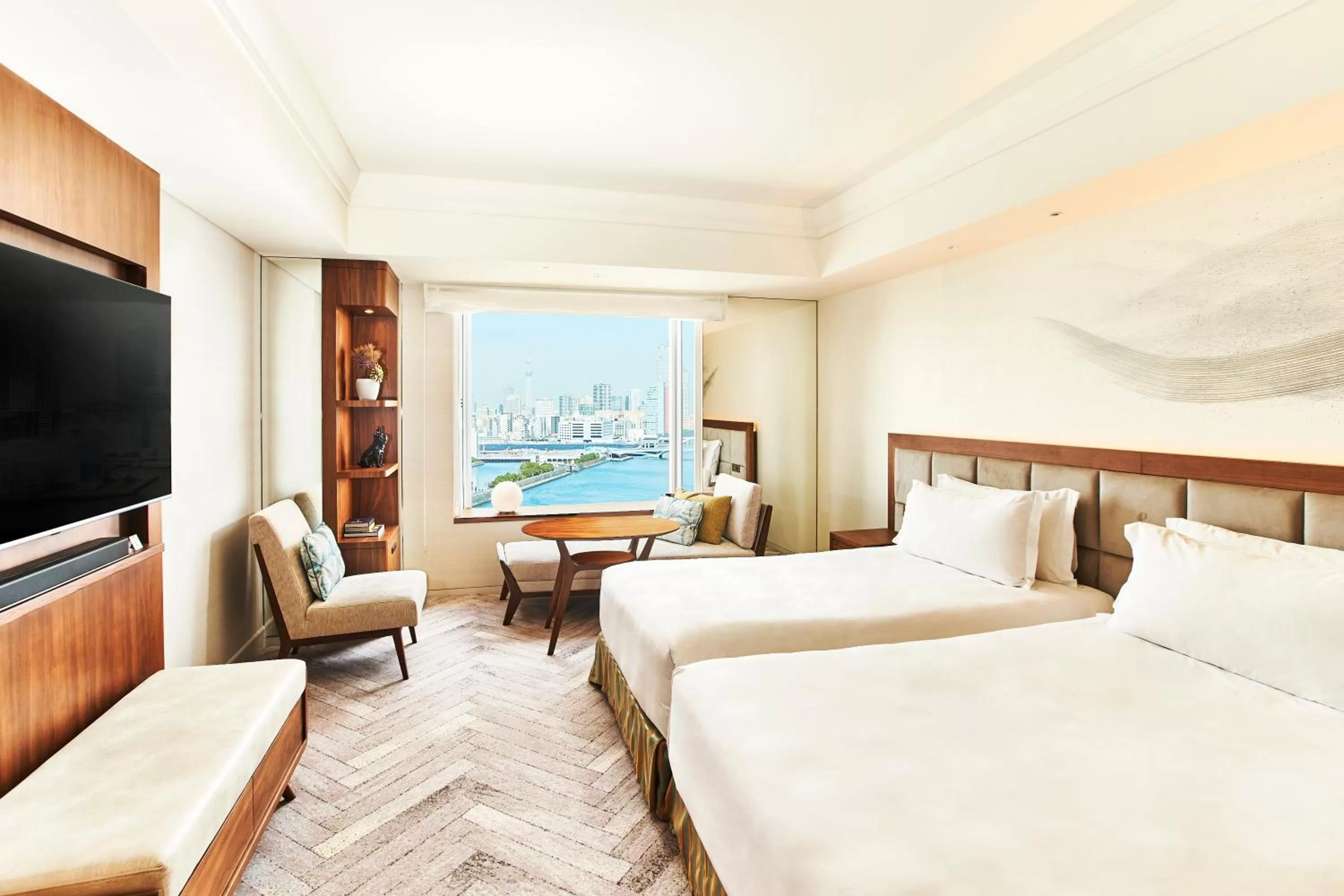 Photo of the whole room, Bed in InterContinental Tokyo Bay by IHG