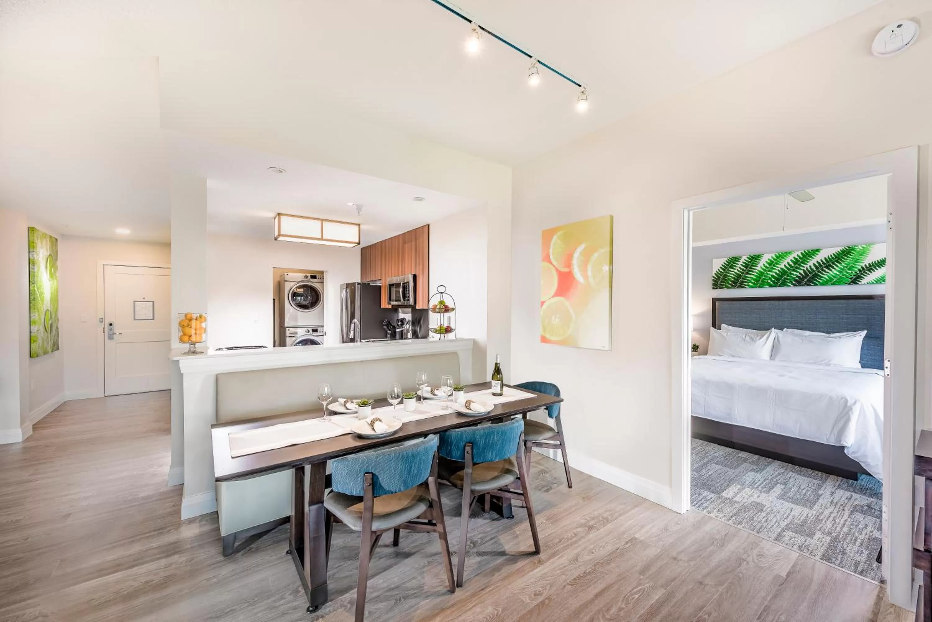 Kitchen or kitchenette, Bed in The Grove Resort & Water Park Orlando