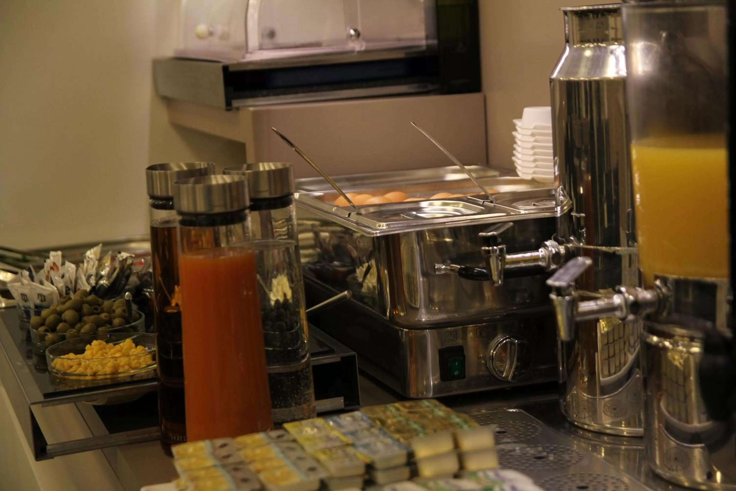 Food close-up in Carlton Hotel