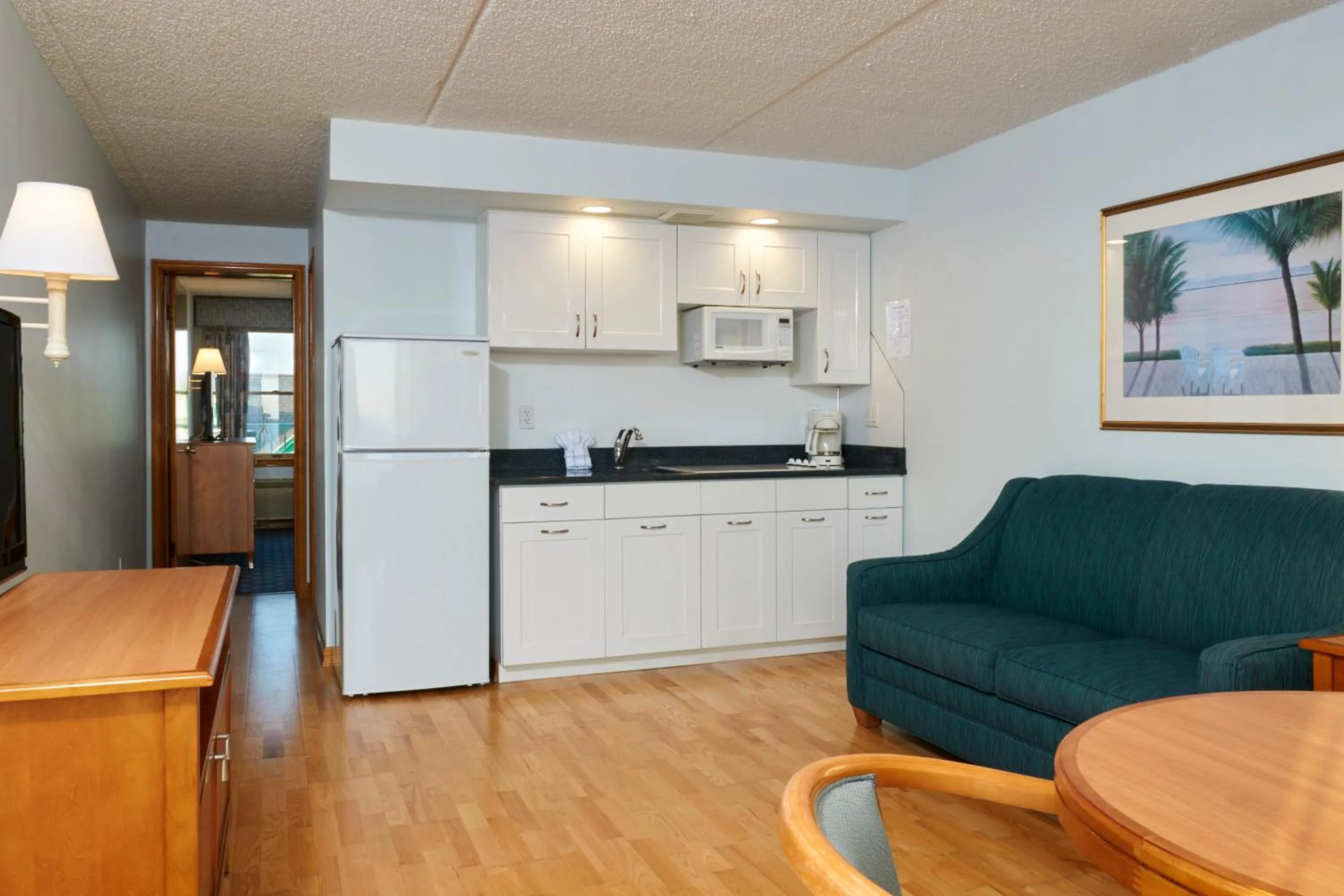 Living room in Sea Crest Inn