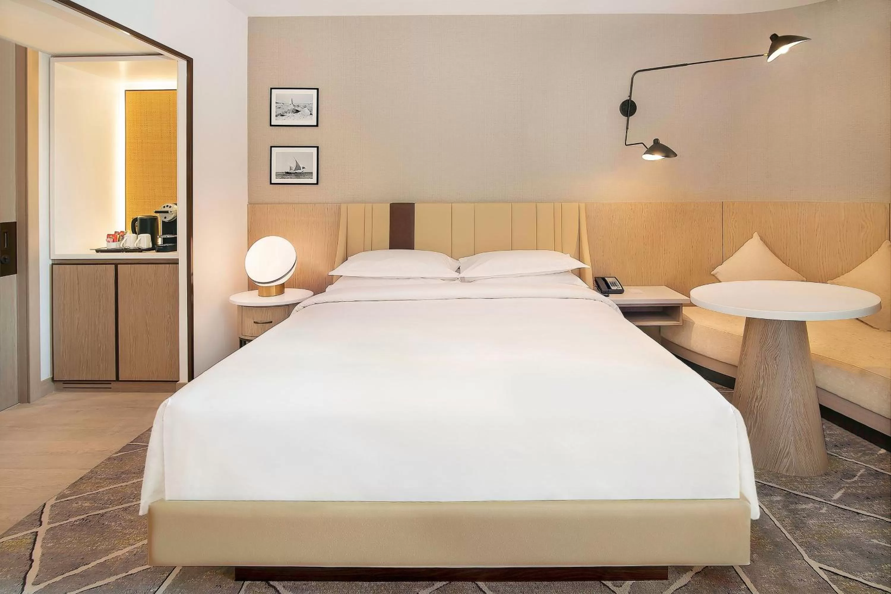 Photo of the whole room, Bed in Sheraton Abu Dhabi Hotel & Resort