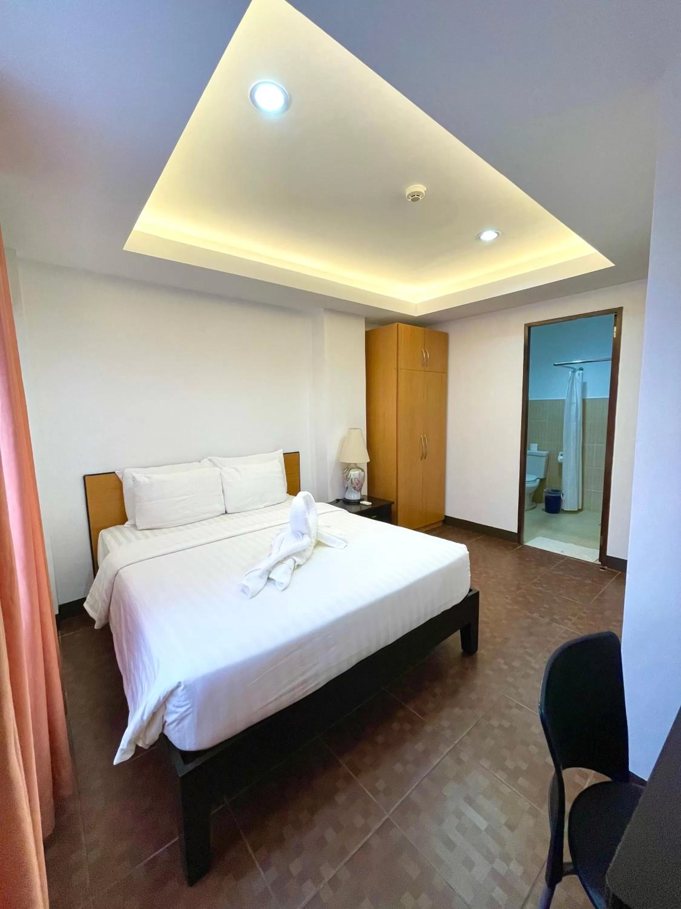 Bedroom, Bed in Palmbeach Resort Mactan Cebu powered by Cocotel