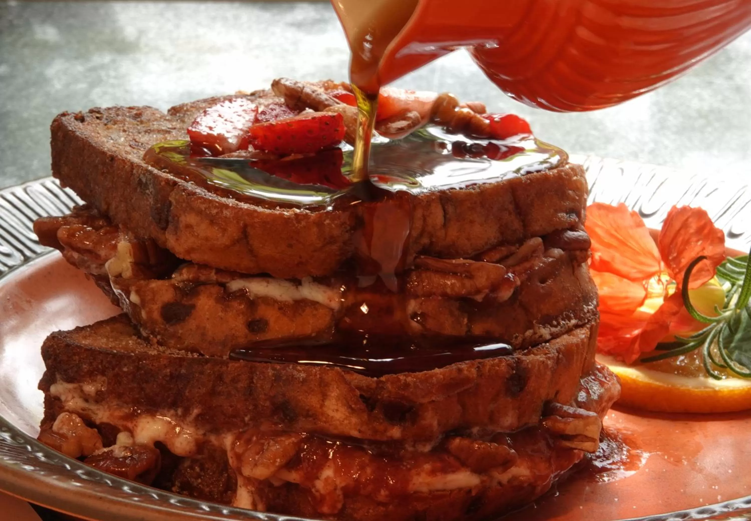 Breakfast in Ray's Bucktown Bed and Breakfast