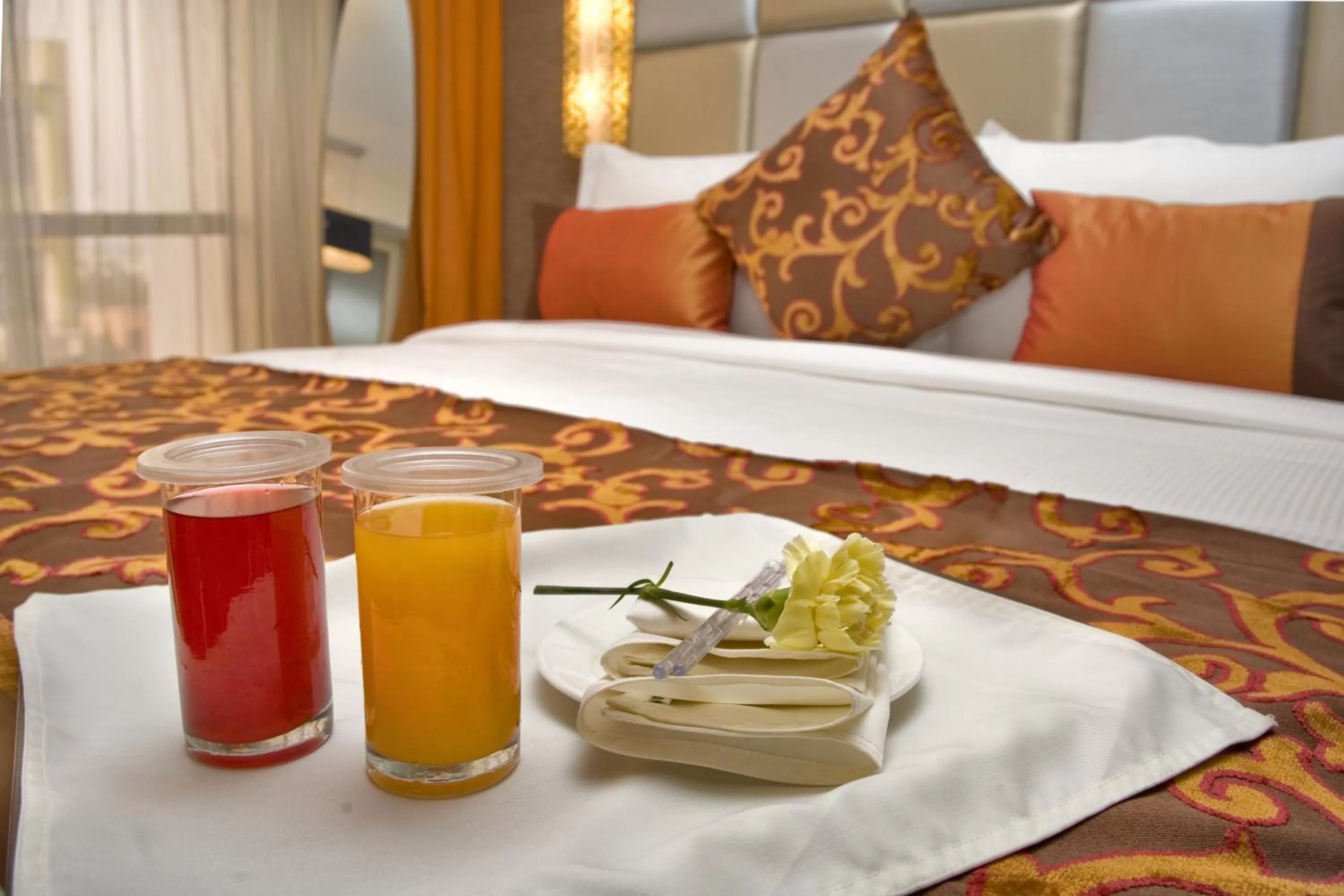 Food, Bed in The Sonnet Kolkata