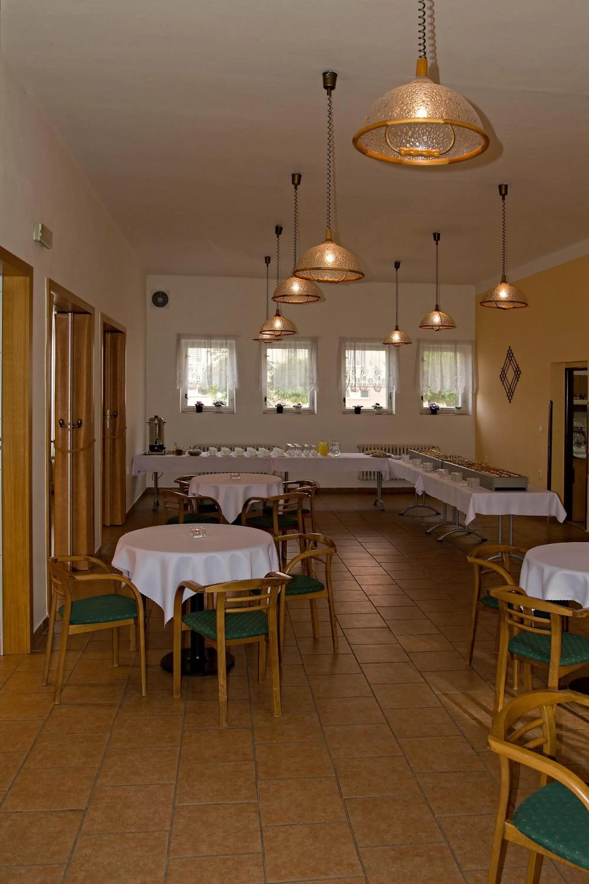 Restaurant/Places to Eat in hotel Dobruška