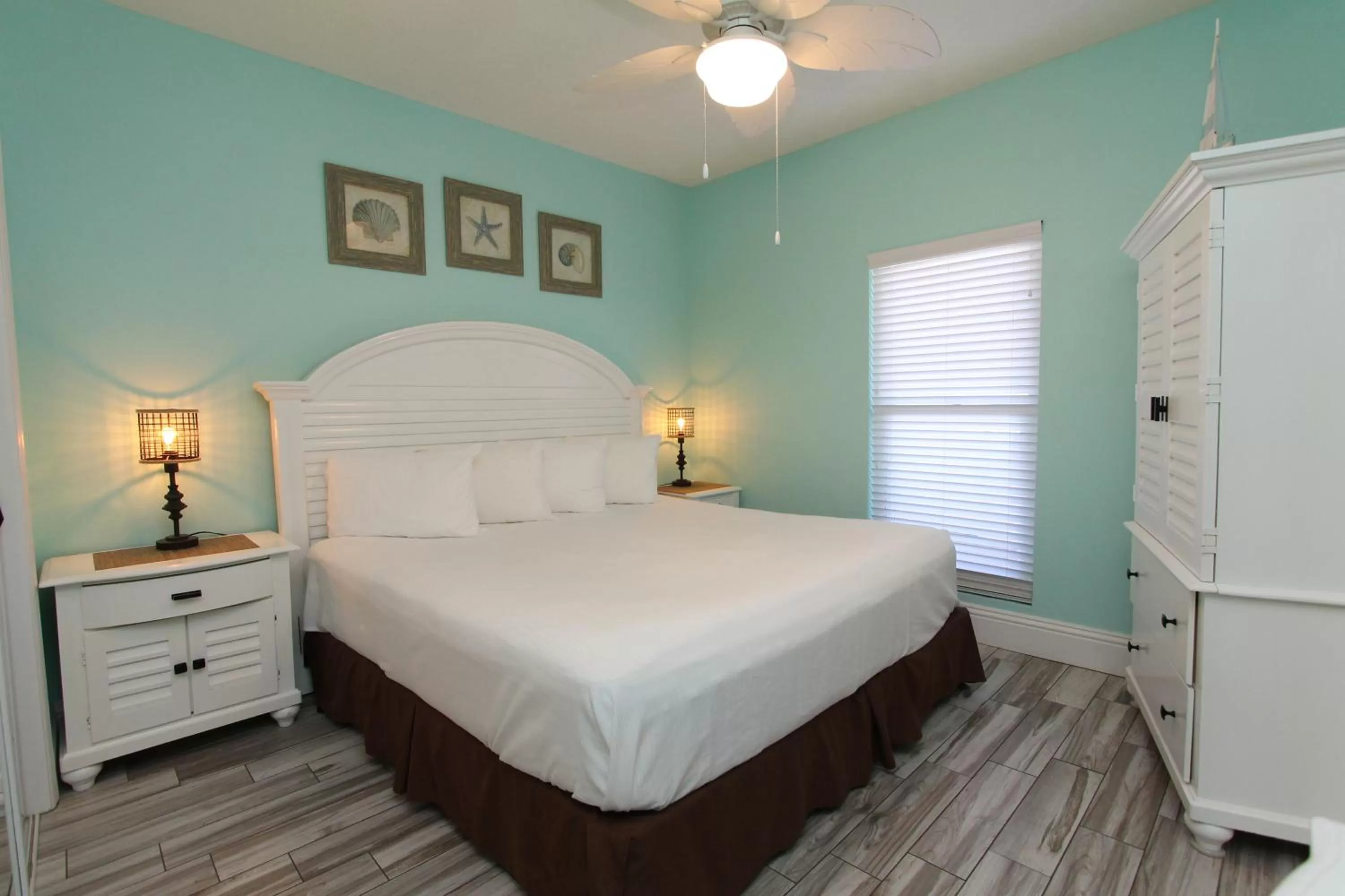 Bed in Majestic Beach Resort, Panama City Beach, Fl