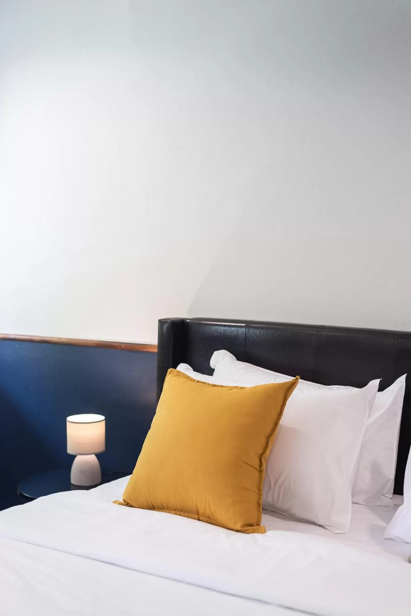 Bed in The Mellow Pillow Hotel @ Chiang Mai Gate