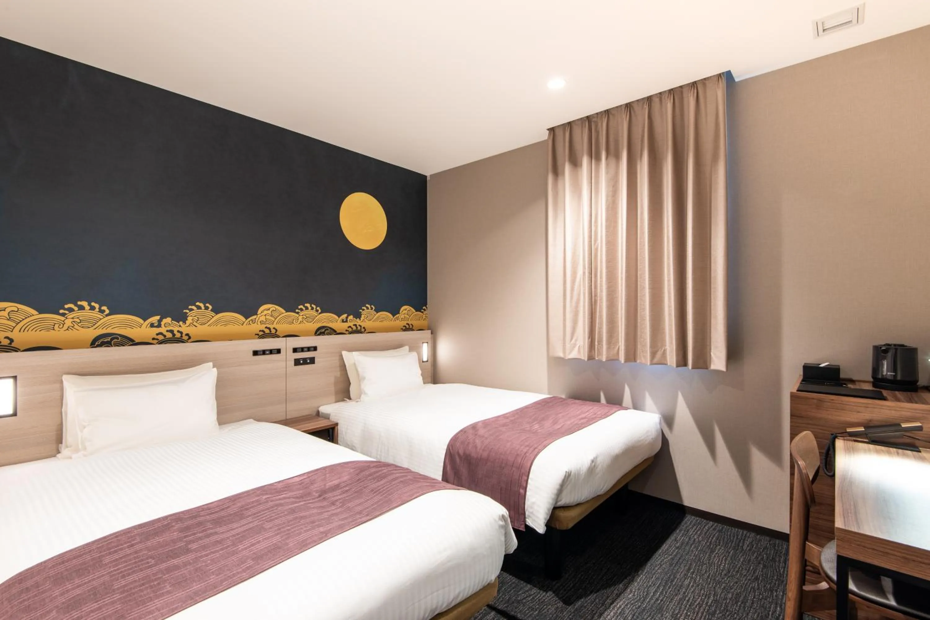 Bed in La'gent Hotel Shinjuku Kabukicho